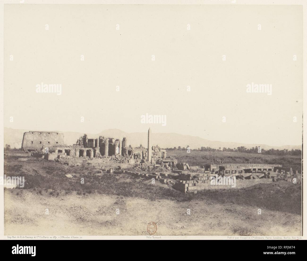 Karnak (thèbes), Vue Générale des Ruinen Hebeln du Sud-Est, en T. Künstler: Felix Teynard (Französisch, 1817-1892). Abmessungen: 23,6 x 30,5 cm. (9 5/16 in. x 12 in.). Drucker: Imprimerie Photographique de H. de Fonteny et Cie. Datum: 1851-52, 1853-54. Museum: Metropolitan Museum of Art, New York, USA. Stockfoto