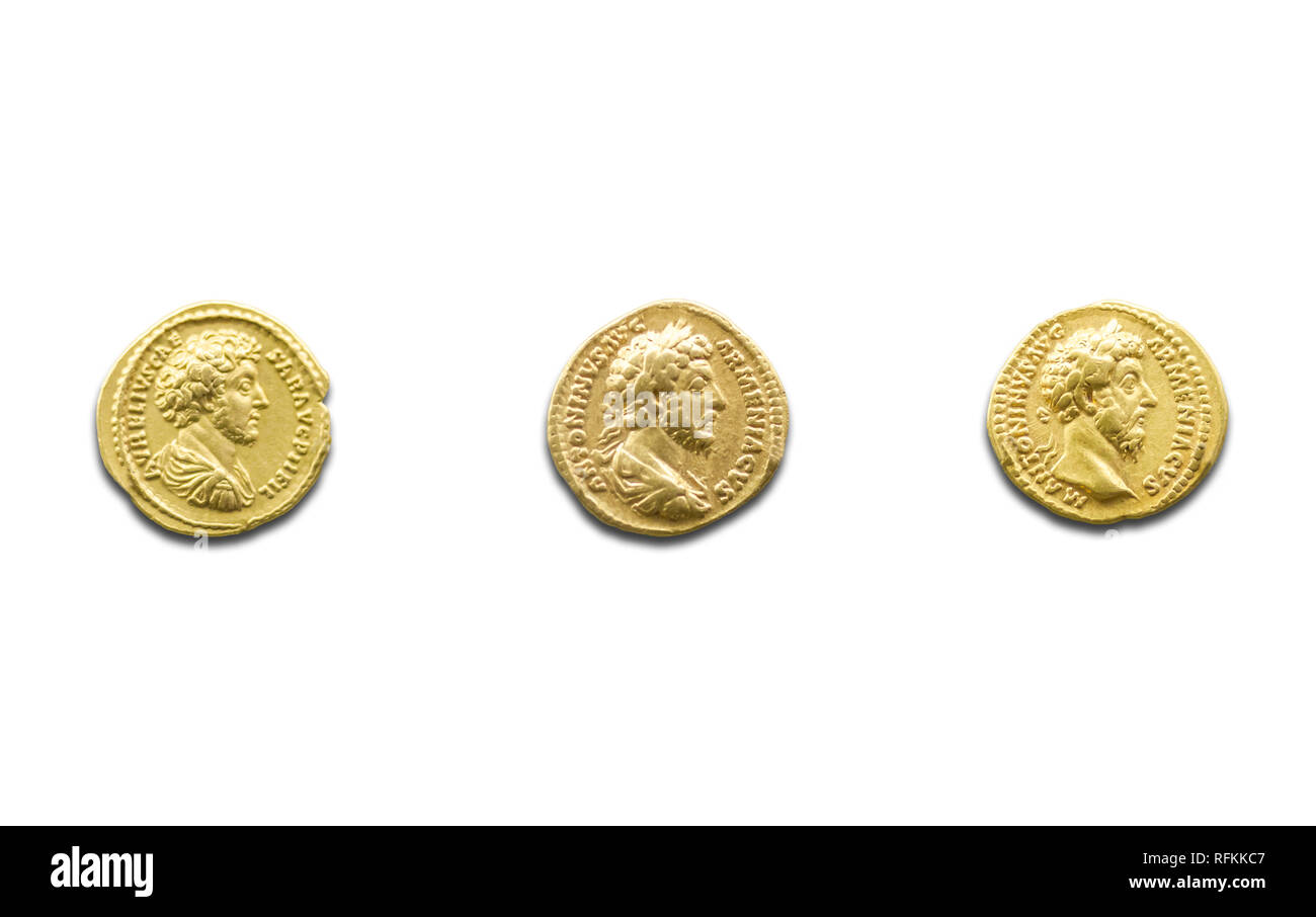 In Merida, Spanien - August 25th, 2018: 3 Goldmünzen von Marcus Aurelius Römischer Kaiser an MNAR Museum, Merida, Spanien Stockfoto