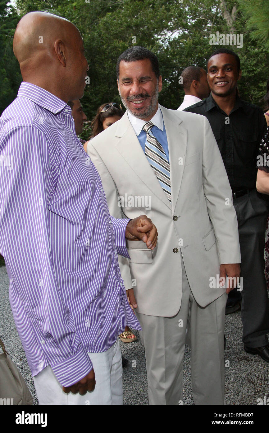 East Hampton, USA. 19 Jul, 2008. Russell Simmons und New York Gouverneur David A. Paterson am Samstag, 19 Juli, 2008 Russell Simmons' 9. jährlichen Kunst für das Leben East Hampton 2008 Benefizgala im Russell Simmons "East Hampton Immobilien in New York, USA. Quelle: Steve Mack/S.D. Mack Bilder/Alamy Stockfoto