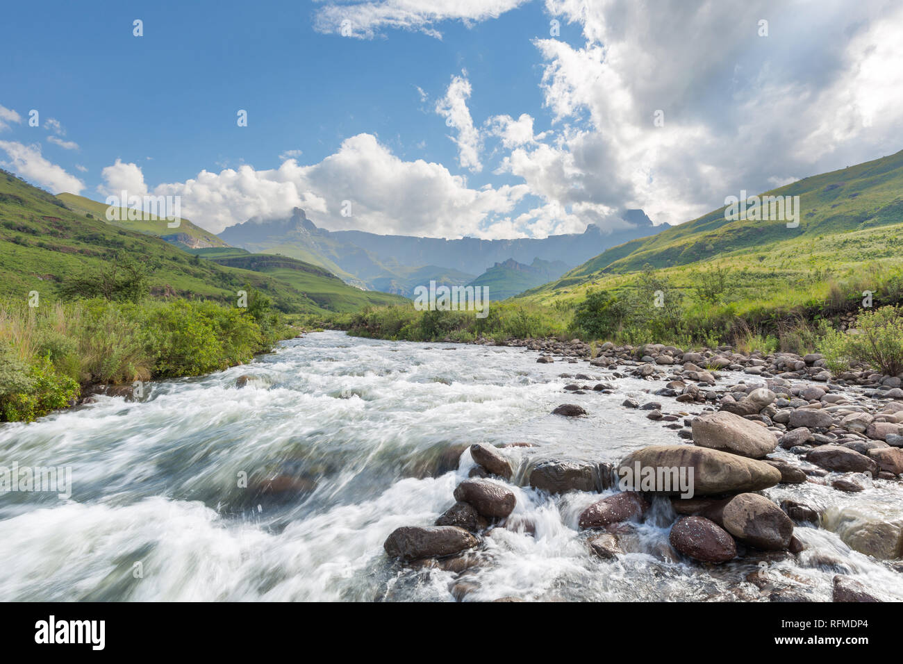 Tugela Tal und die Drakensberge Stockfoto