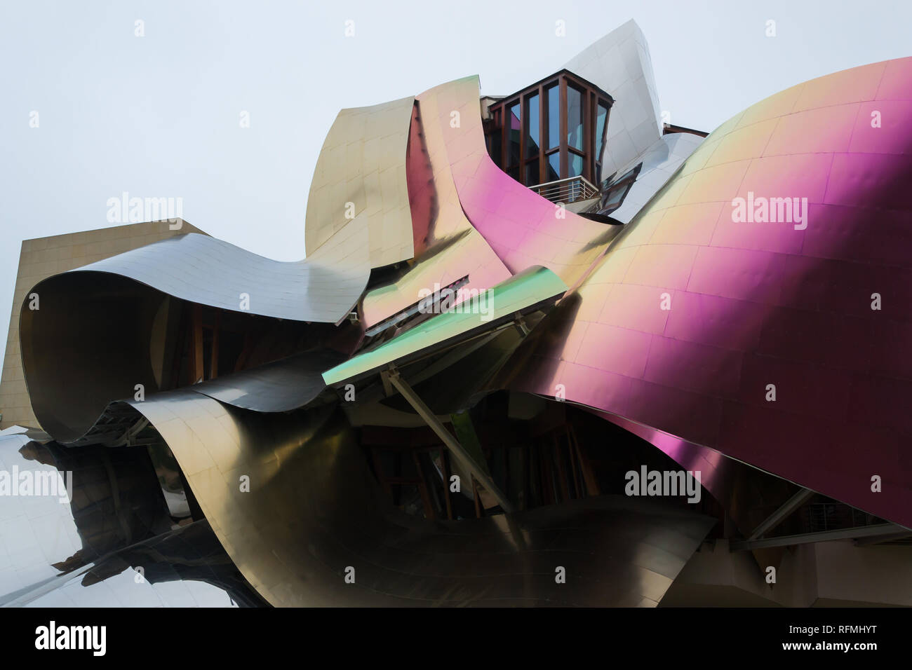 ELCIEGO, Spanien - 8 November, 2015: Marques de Riscal luxury Weingut und Hotel, entworfen von Frank Gehry Stockfoto