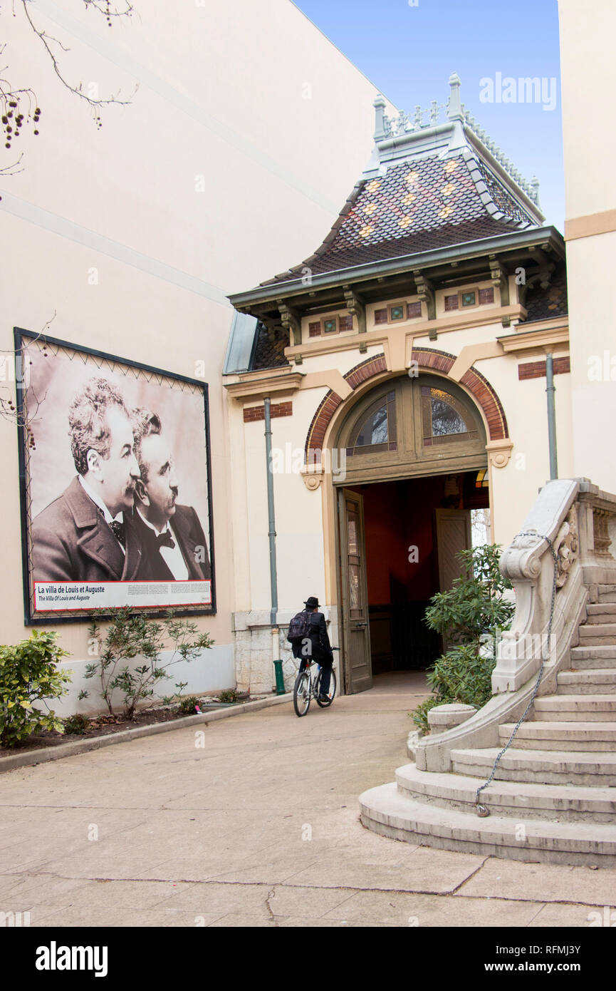 Eingang des Instituts Lumière, Museum Louis Lumière, Außengebäude, Lyon Frankreich Stockfoto