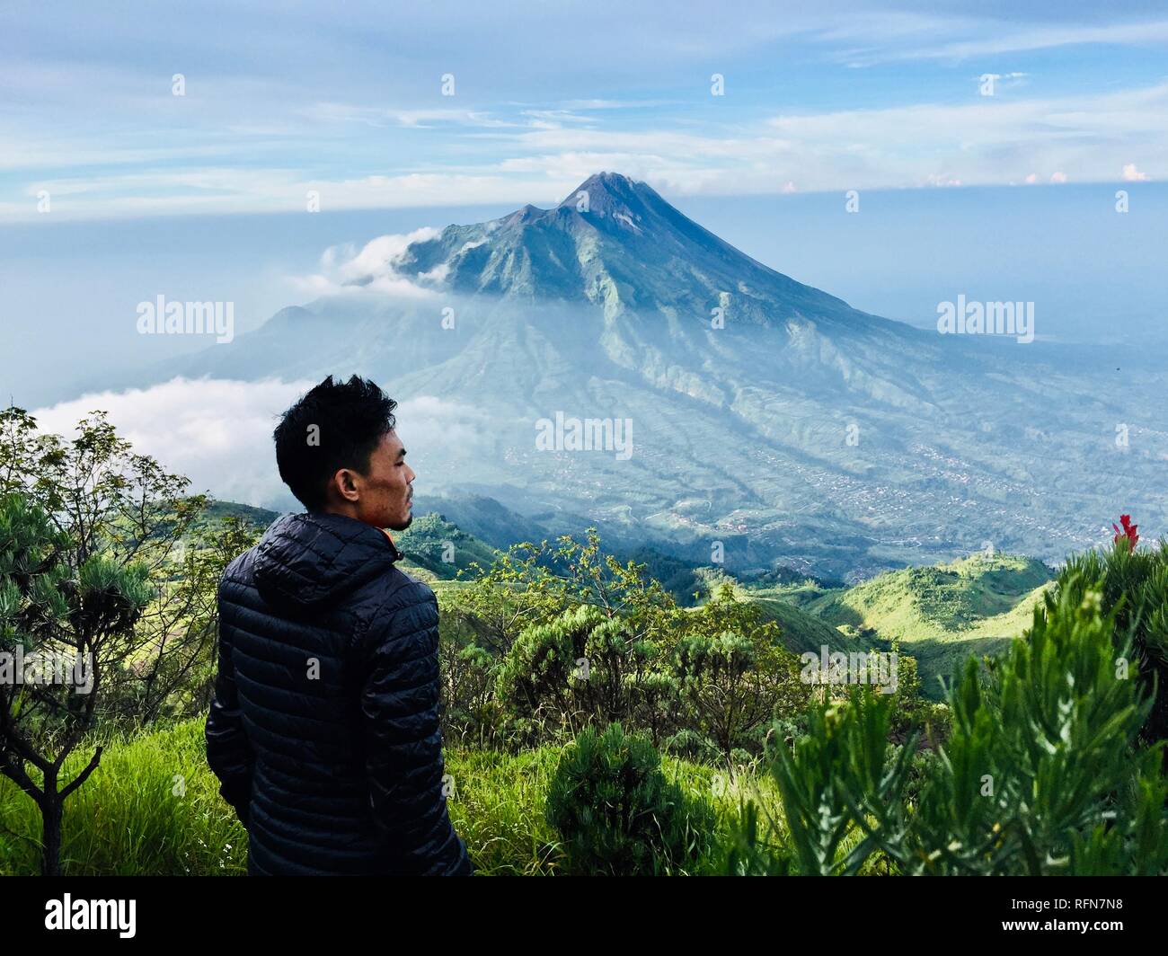 Doppel Gipfel Mount Merapi und Merbabu Erfahrung Stockfoto