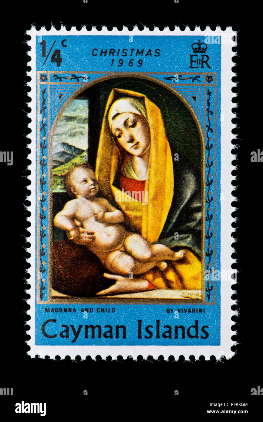 Briefmarke aus den Cayman Islands, die Madonna mit Kind von Alvise Vivarini, ausgestellt für Weihnachten Stockfoto