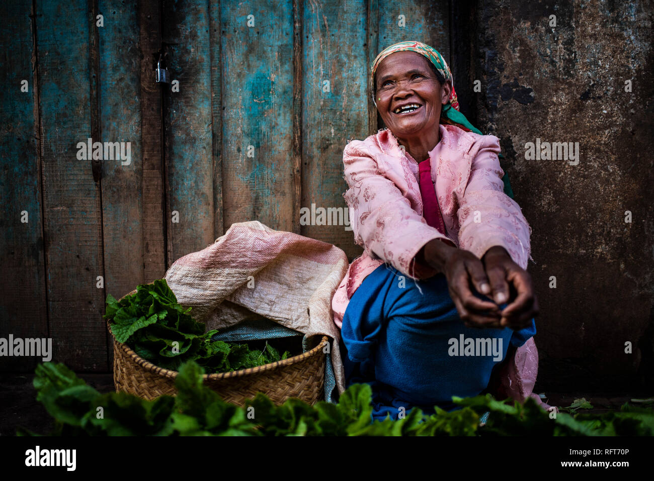 Porträt in einem Markt in der Nähe von Antsirabe, Vakinancaratra Region, Madagaskar, Afrika Stockfoto