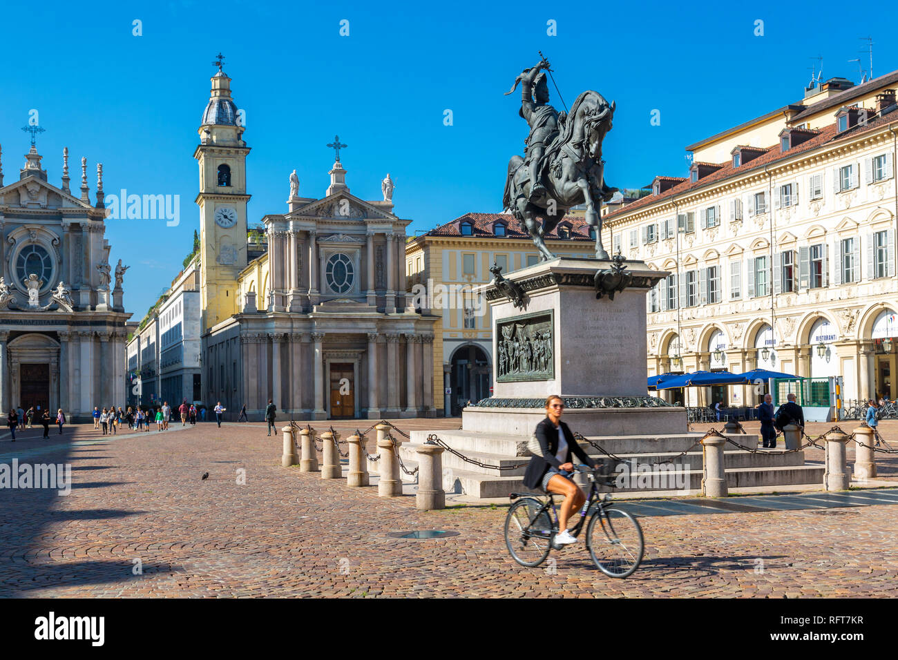 Anzeigen von Emanuele Filiberto Statue in Piazza San Carlo, Turin, Piemont, Italien, Europa Stockfoto