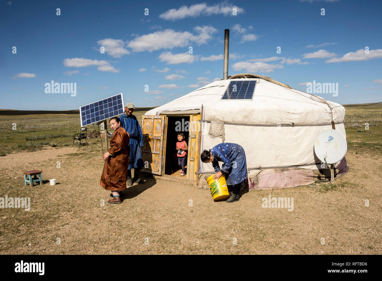 Nomadischen Hirten' ger Camp auf Steppen Steppen der Mongolei, Asien Stockfoto