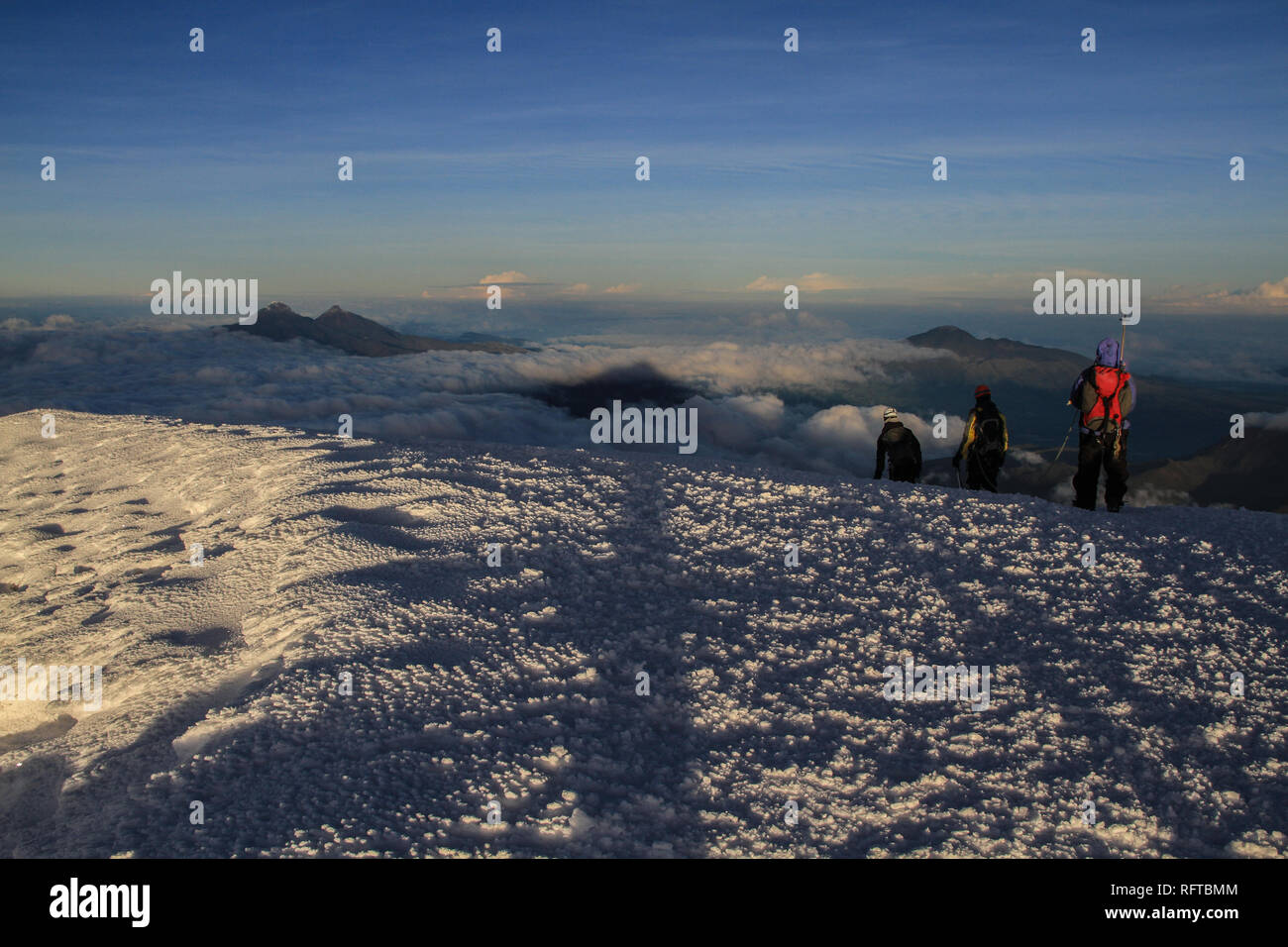 Einen atemberaubenden Blick auf einen Sonnenaufgang am Cotopaxi Vulkan, Ecuador Stockfoto