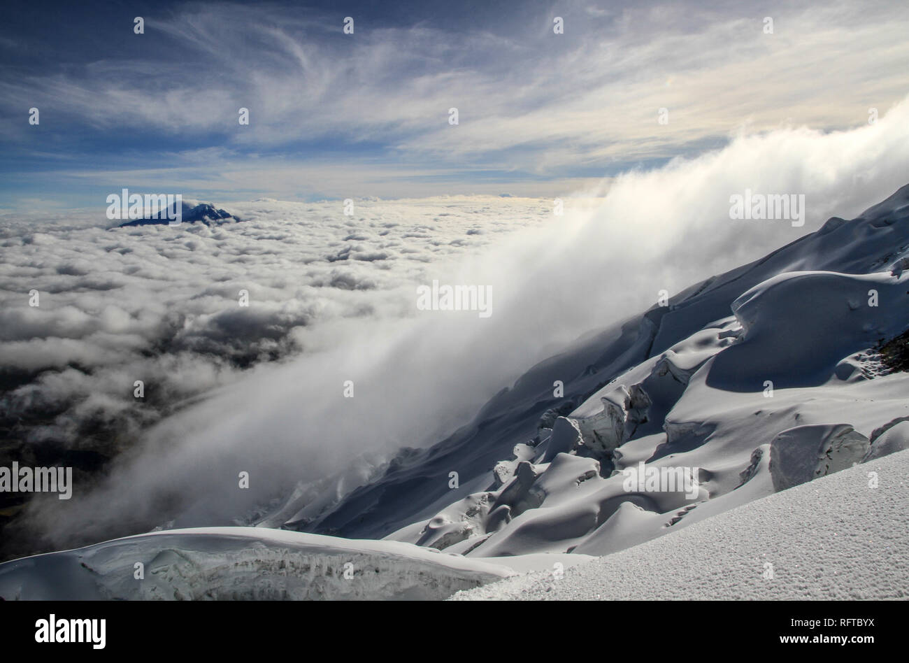 Einen atemberaubenden Blick auf einen Sonnenaufgang am Cotopaxi Vulkan, Ecuador Stockfoto