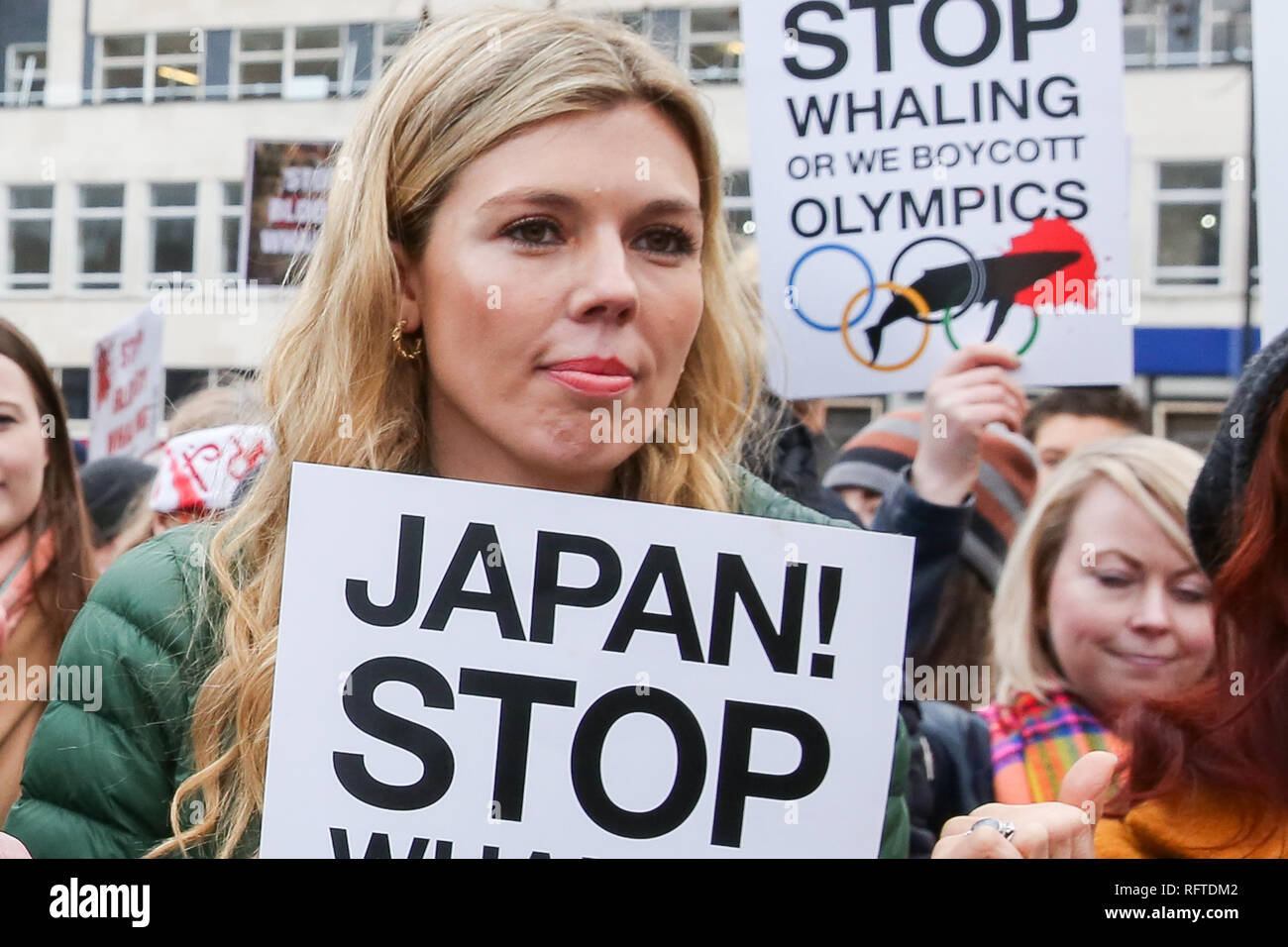 London, UK, 26. Jan 2019 - der ehemalige Außenminister Boris Johnson's Freundin Carrie an der Protest gegen den japanischen Walfang Demonstration in London Symonds. Credit: Dinendra Haria/Alamy leben Nachrichten Stockfoto