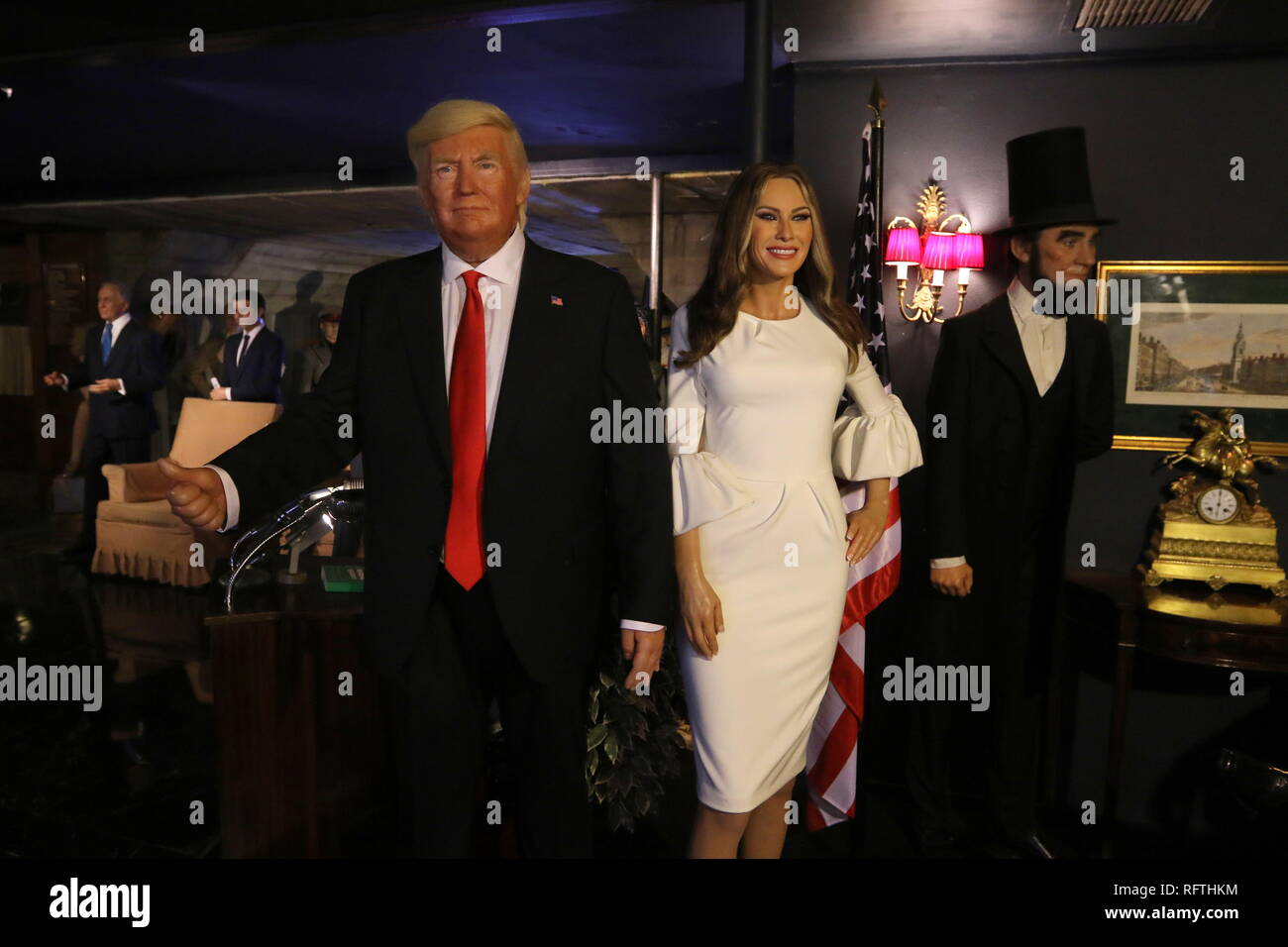 Januar 26, 2019 - 26. Januar 2019 (Madrid) Das Wachsfigurenkabinett von Madrid mit einem Rundgang durch die beliebteste Spanische und internationale Zeichen, Protagonisten der Geschichte, Kultur, Sport, Wissenschaft und Unterhaltung mit mehr als 500 Abbildungen. Skulpturen von Persönlichkeiten wie Fußballspieler und Werbung Symbol Cristiano Ronaldo, World Pop Idol Justin Bieber, Donald Trump und seine Frau Melania, Javier FernÃ¡Méndez der Ice skater zweimal Meister der Welt, der Wissenschaftler Margarita Salas, der mythischen Akteure des Horror Genres wie Jack Taylor und Paul Naschy (Spanisch als Werwolf), der bullf Stockfoto