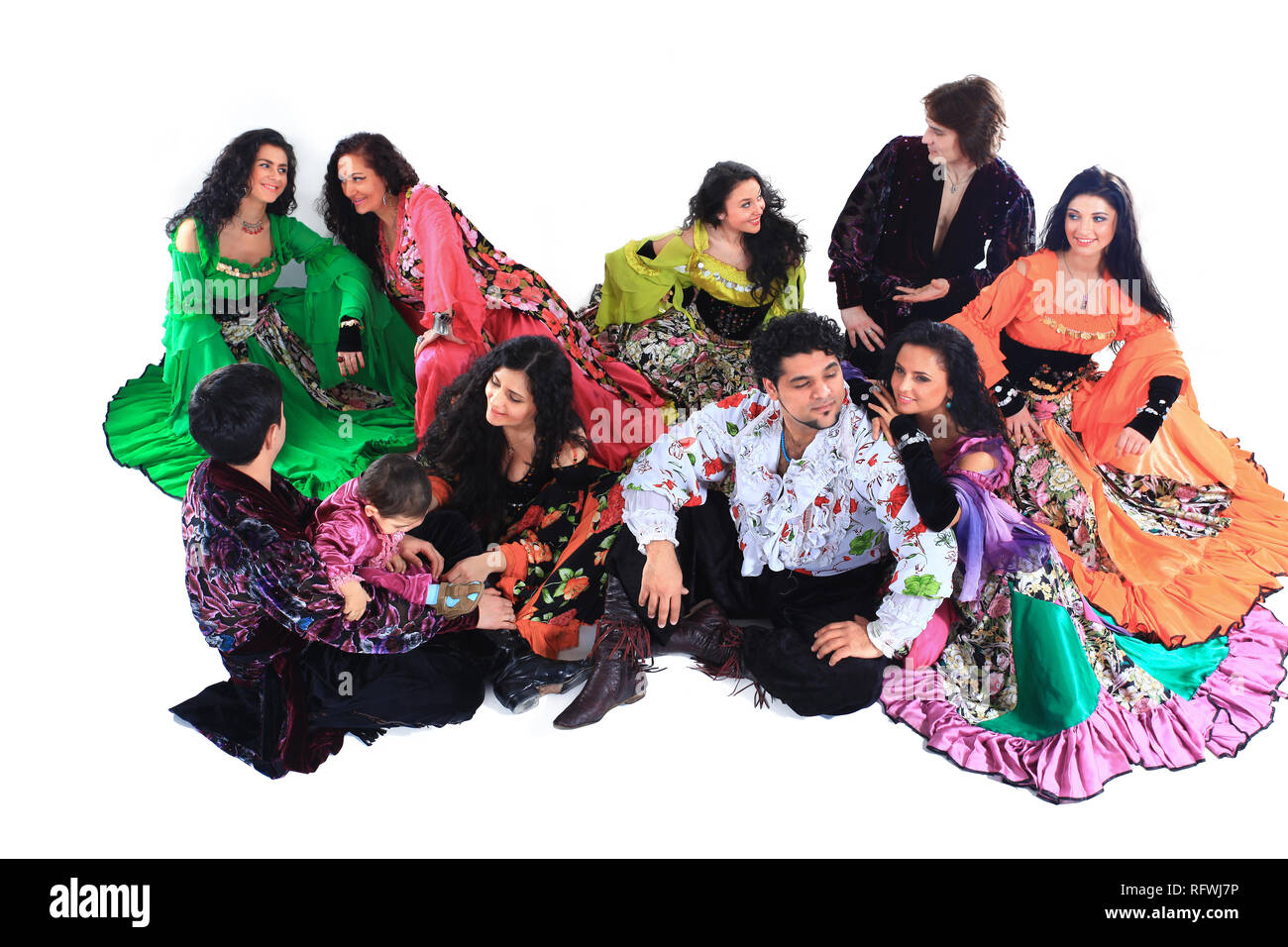 Gypsy Ensemble von Gesang und Tanz. isoliert auf einem weißen Stockfoto