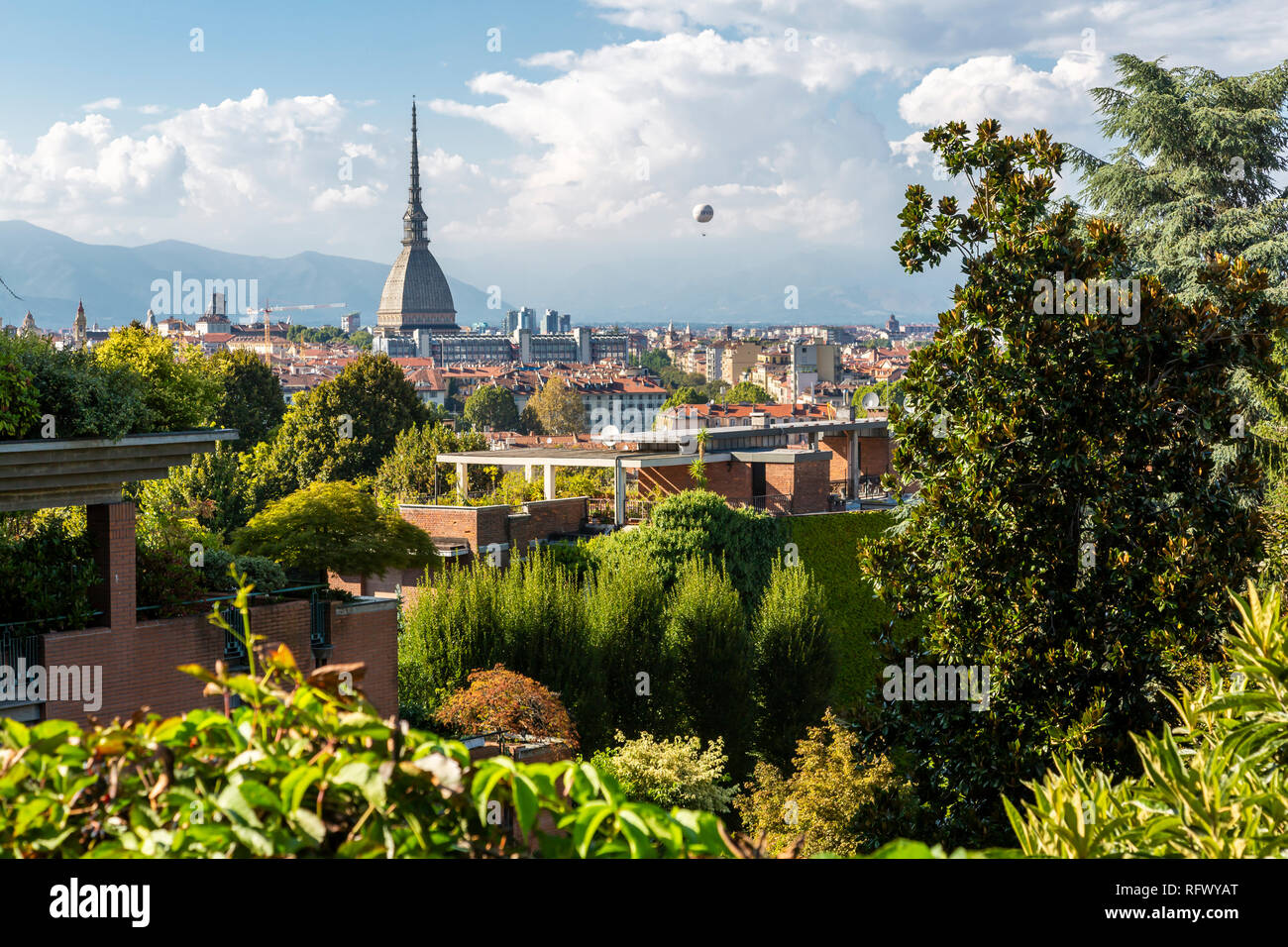 Anzeigen von Turin aus der Nähe von Santa Maria del Monte dei Cappuccini, Turin, Piemont, Italien, Europa Stockfoto