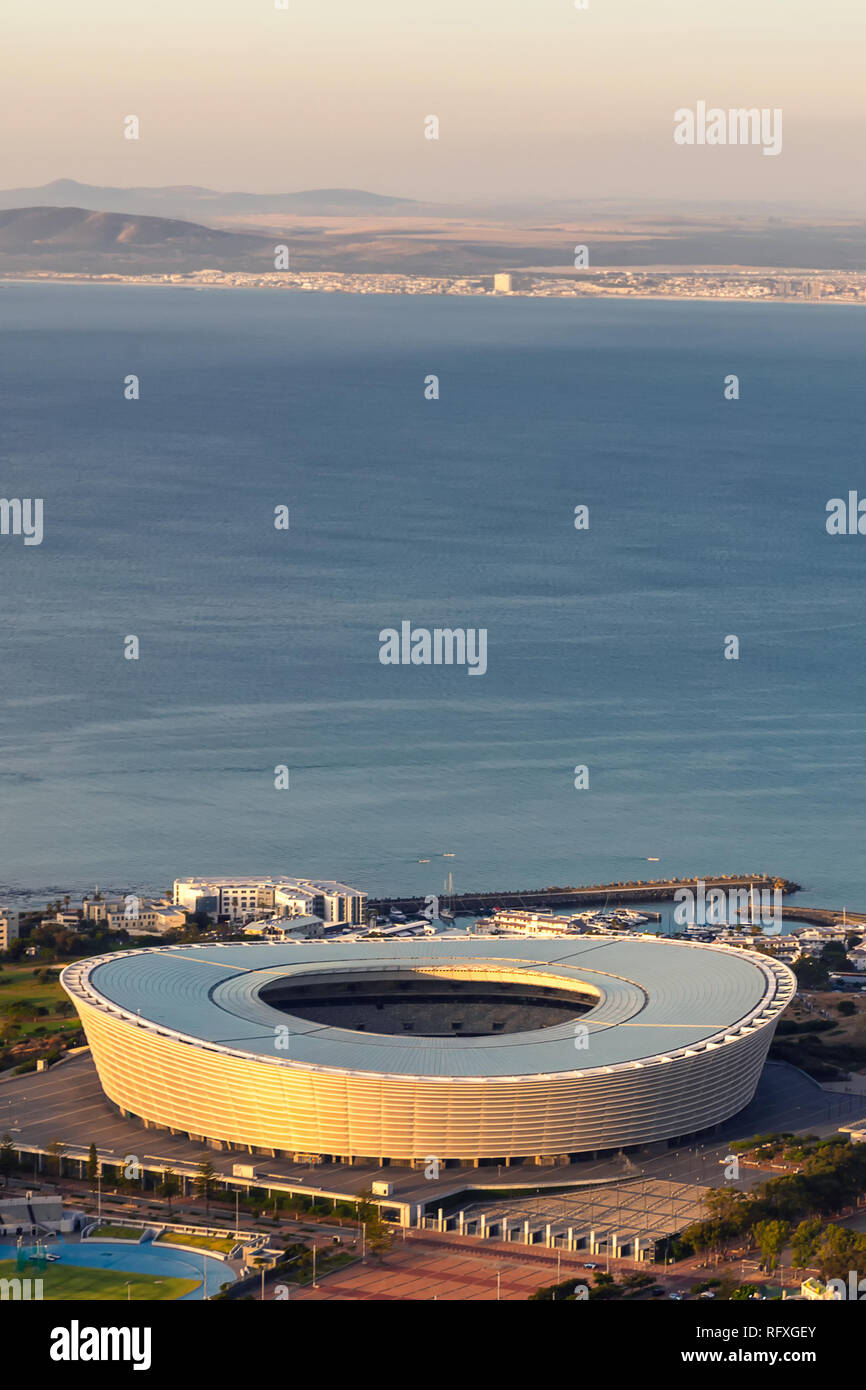 Luftaufnahme von Cape Town City Stadion in Green Point Stockfoto