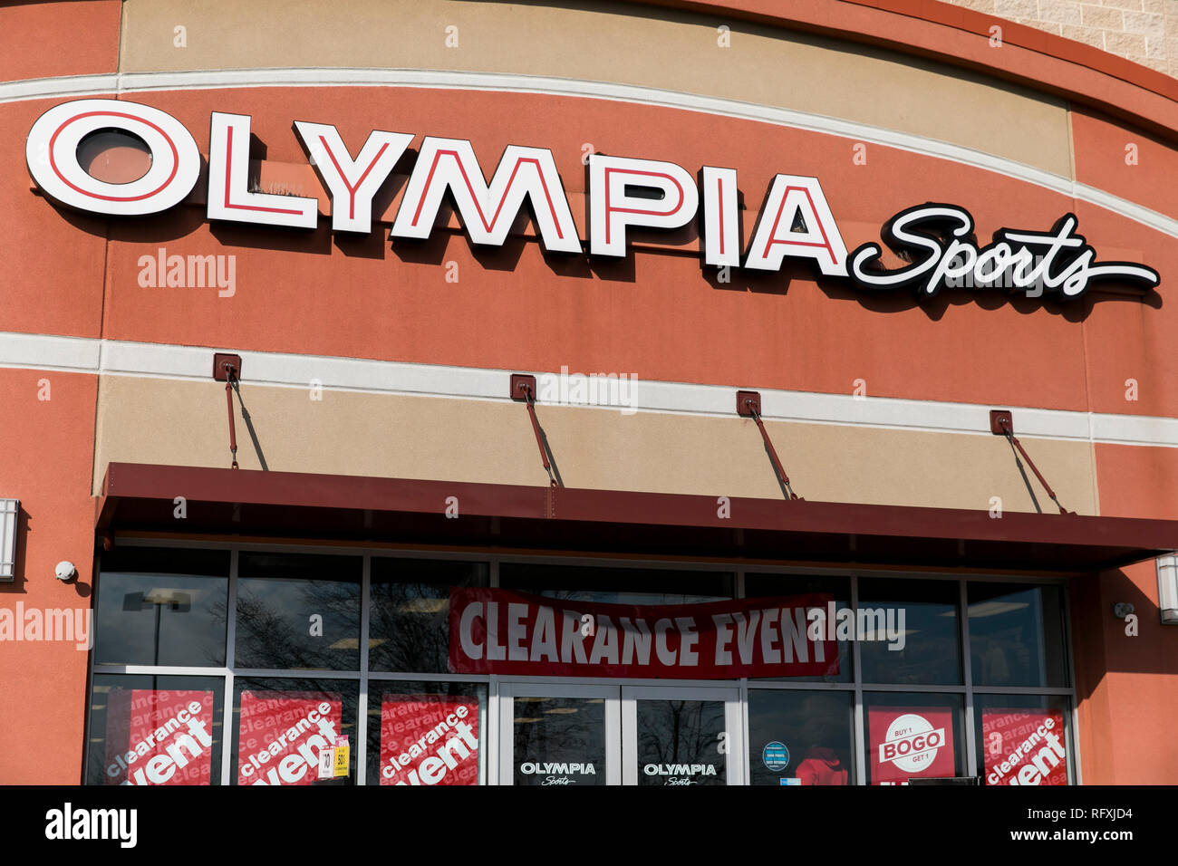 Ein logo Zeichen außerhalb des Olympia Sport-Store in Chambersburg, Pennsylvania am 25. Januar 2019. Stockfoto
