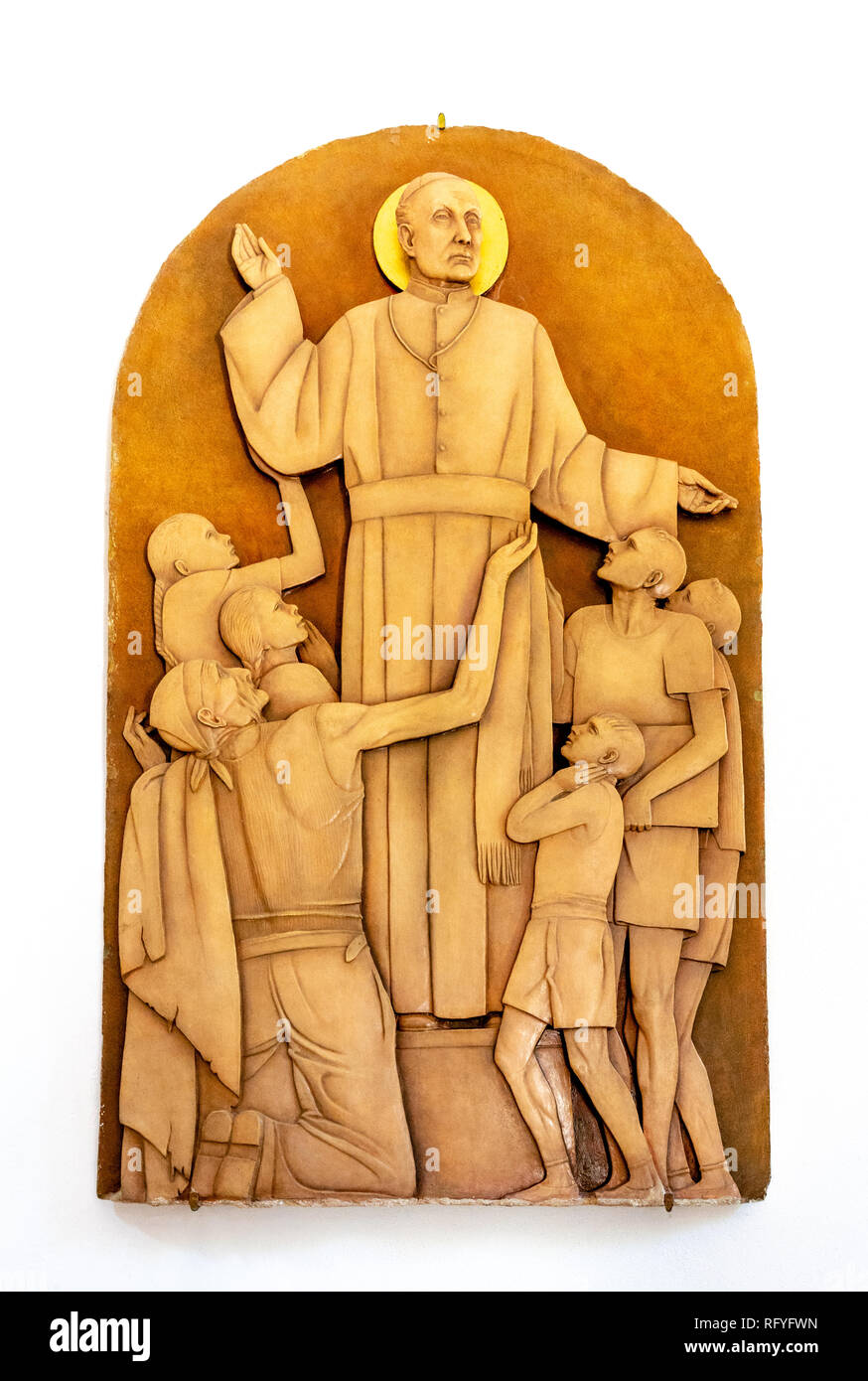 Bas Relief des Hl. Antonius Kirche in Alberobello, Apulien, Süditalien Stockfoto