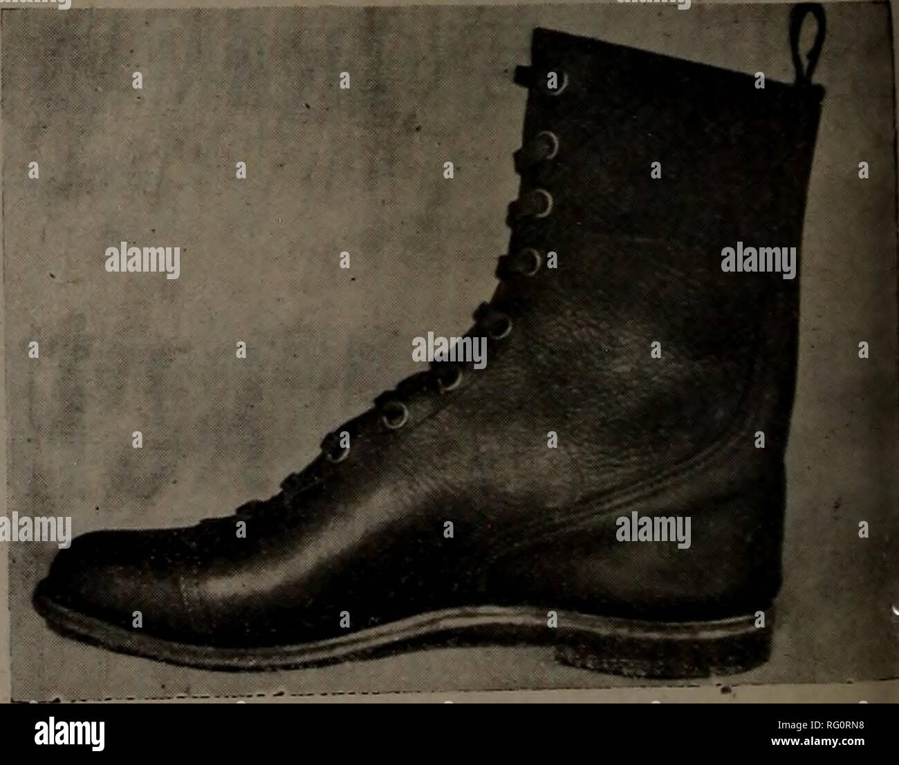 Schwarze Mokassins Stockfotos & Schwarze Mokassins Bilder Damen Mokassins Walder Dunkelgrau Mokassins : schuhe