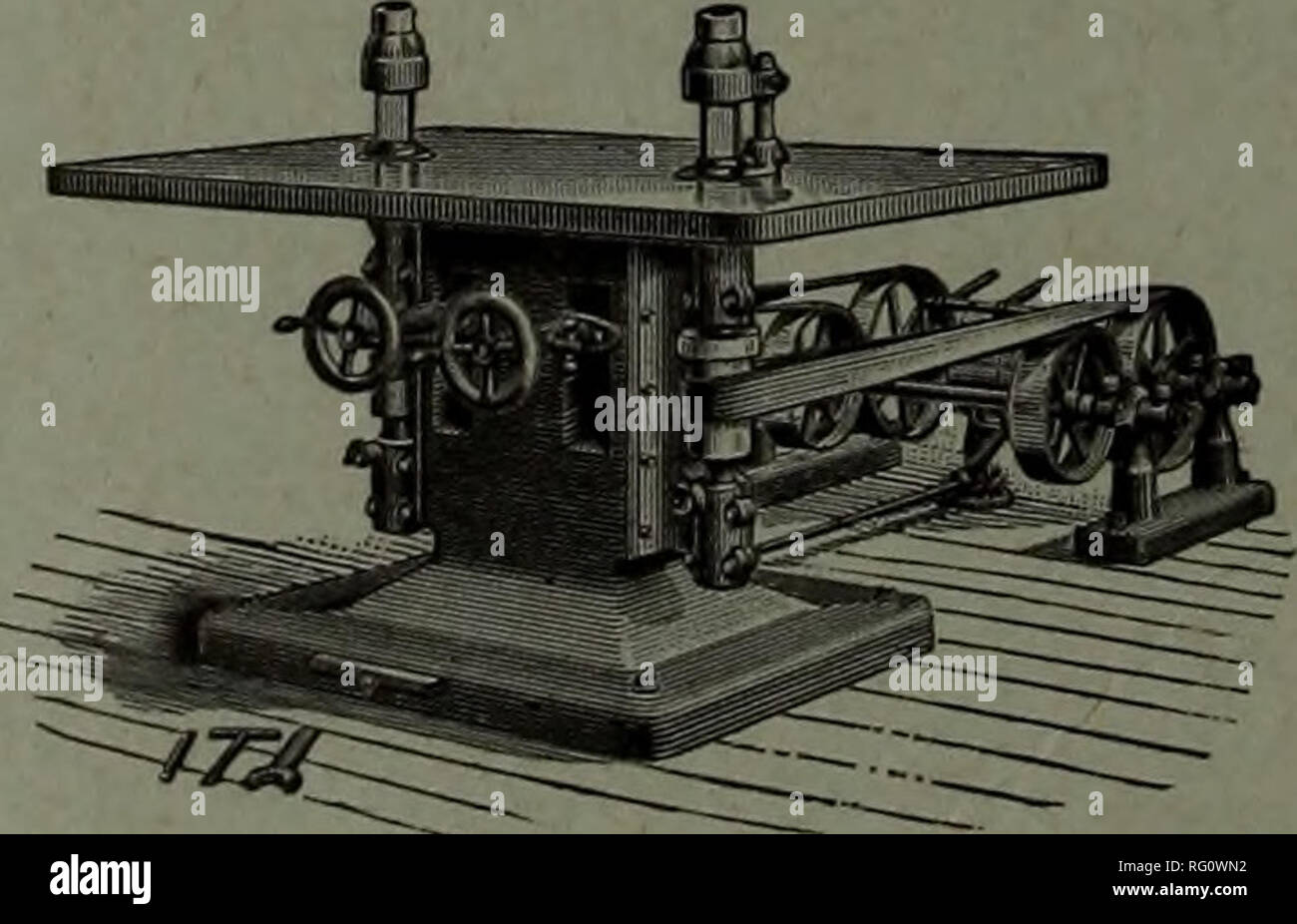 . Kanadische Forstindustrie 1897-1899. Holzschlag; Wälder und Forstwirtschaft; Wald; Wald - zellstoffindustrie; Holz verarbeitenden Industrien. PATENT HUB, sprach, RAD, Wagen, Schlitten, Biegen, GRIFF UND BARREL HOOP MASCHINEN Patent Nr. O Rundung und Mais - ering Maschine, mit 6.-Buzz Planer Anhang.. Bitte beachten Sie, dass diese Bilder sind von der gescannten Seite Bilder, die digital für die Lesbarkeit verbessert haben mögen - Färbung und Aussehen dieser Abbildungen können nicht perfekt dem Original ähneln. extrahiert. Don Mills, Ontario: southam Business Publikationen Stockfoto