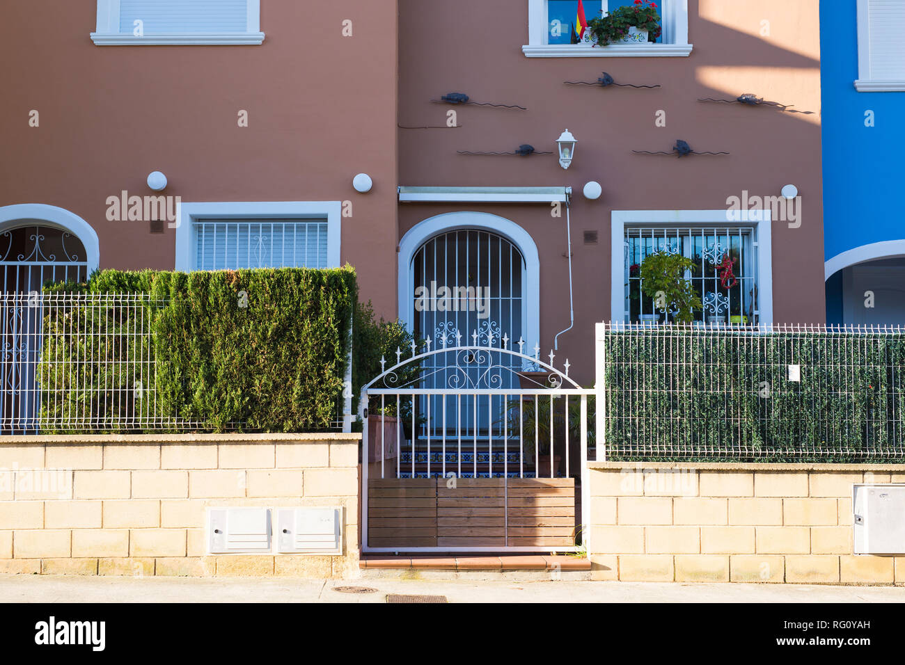 Design, Architektur und Gebäude Konzept - das Eingangstor des Hauses Stockfoto