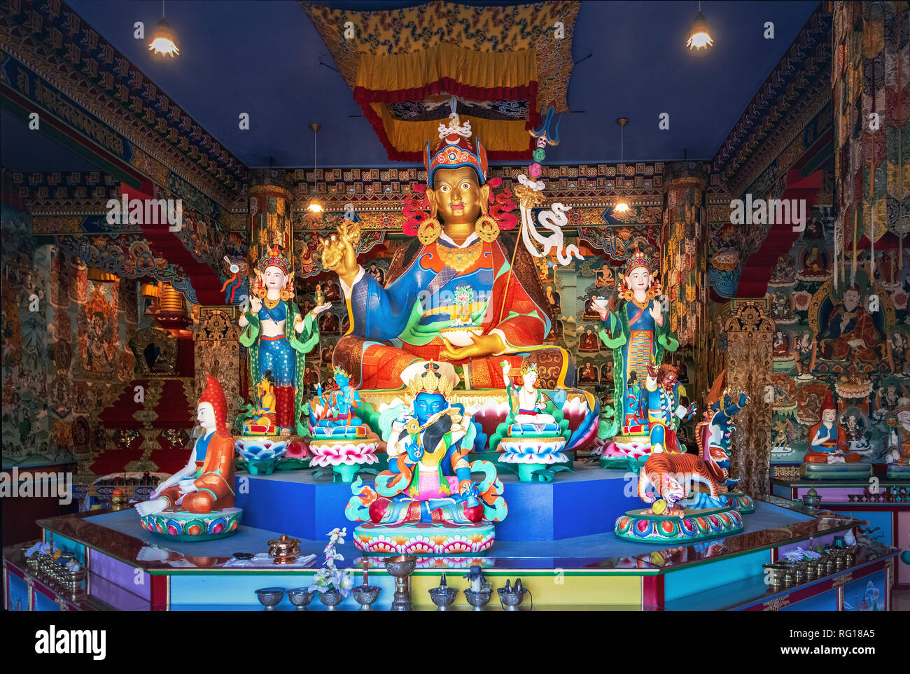Statue von Guru Rinpoche, Chagdud Gonpa Khadro Ling im Buddhistischen Tempel - Tres Coroas, Rio Grande do Sul, Brasilien Stockfoto