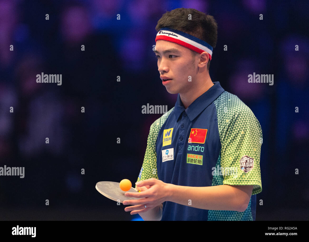 London, Großbritannien. 27. Januar 2019. Yan Weihao (CHN) 0 Andrew Baggaley (ENG) im Viertelfinale knockout Match während Betvictor Weltmeisterschaft des Ping Pong - 2019 Turnier - Letzten 16 knockout Phase im Alexander Palace am Sonntag, den 27. Januar 2019 übereinstimmen. LONDON ENGLAND. (Nur redaktionelle Nutzung, eine Lizenz für die gewerbliche Nutzung erforderlich. Keine Verwendung in Wetten, Spiele oder einer einzelnen Verein/Liga/player Publikationen.) Credit: Taka G Wu/Alamy leben Nachrichten Stockfoto