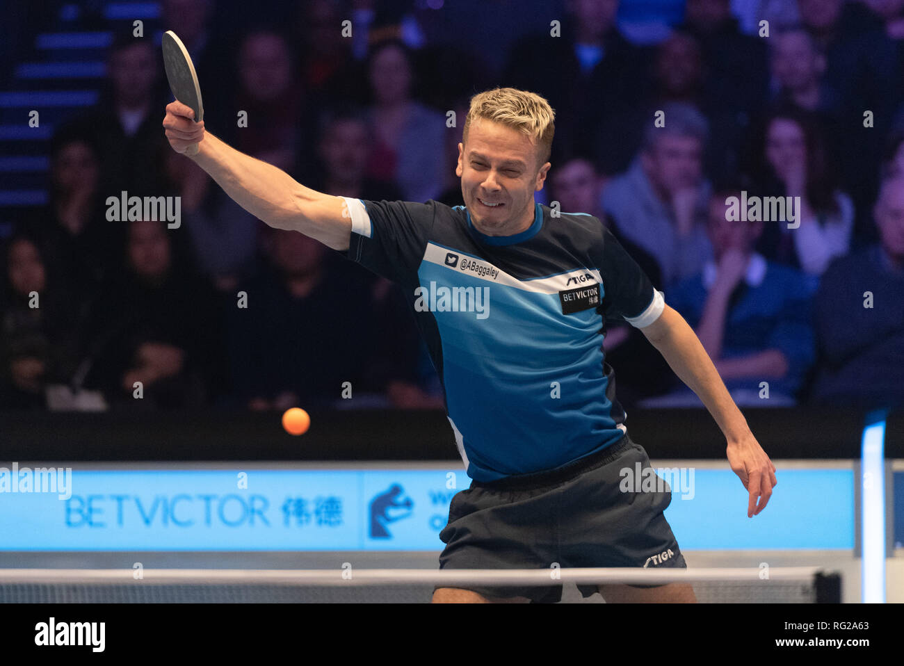 London, Großbritannien. 27. Januar 2019. Yan Weihao (CHN) 0 Andrew Baggaley (ENG) im Viertelfinale knockout Match während Betvictor Weltmeisterschaft des Ping Pong - 2019 Turnier - Letzten 16 knockout Phase im Alexander Palace am Sonntag, den 27. Januar 2019 übereinstimmen. LONDON ENGLAND. (Nur redaktionelle Nutzung, eine Lizenz für die gewerbliche Nutzung erforderlich. Keine Verwendung in Wetten, Spiele oder einer einzelnen Verein/Liga/player Publikationen.) Credit: Taka G Wu/Alamy leben Nachrichten Stockfoto