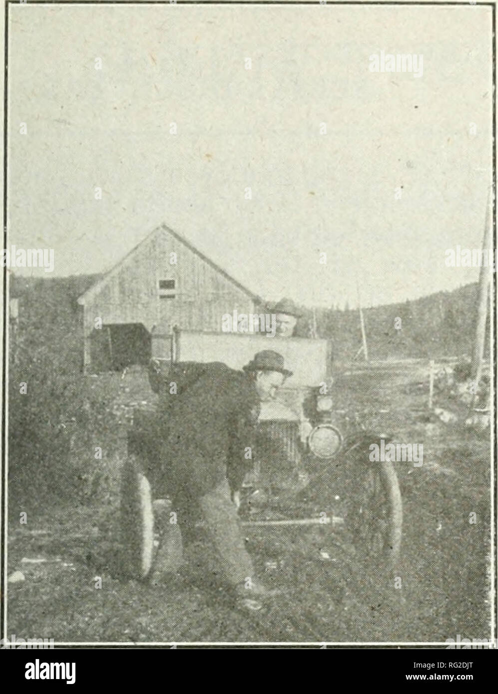. Kanadische Forstwirtschaft Zeitschrift. Wälder und Forstwirtschaft - Kanada Zeitschriften. Kanadische Forstwirtschaft Journal, März 1917 997. Das AUTO IM WALD Manager Sorgius der St. Maurice Wald schützende Verbindung verwendet eine Ford auf jedem Pfad wo die Stümpfe sind sechs Meter auseinander. Die tatsächliche Einsparung von Patrol von Auto über Pferd Fahrzeug, ein Mann mit jeder zu patrouillieren die gleichen Bezirk ist somit eher hart direkt in Dollar und Cent zu messen. Bisher haben wir gedacht, nur auf der Grundlage der Mithilfe einer automatischen streifenpolizist, anstelle von einem Pferd Streifenpolizist, im gleichen Bezirk. Mit diesen Unternehmenszahlen, braucht es litt Stockfoto