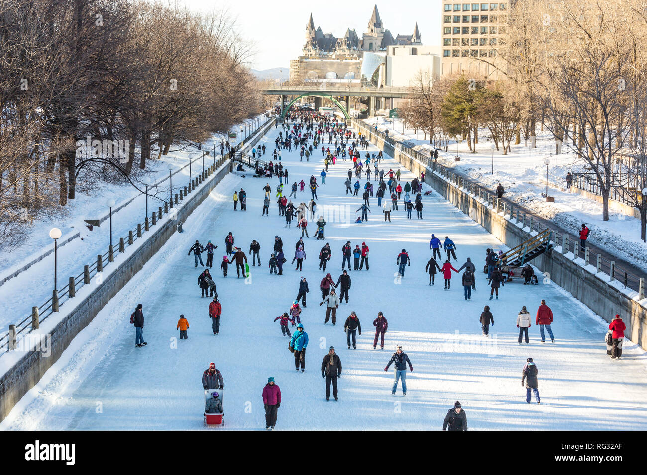 Schlittschuhlaufen auf den Rideau Canal, Ottawa, Kanada Stockfoto