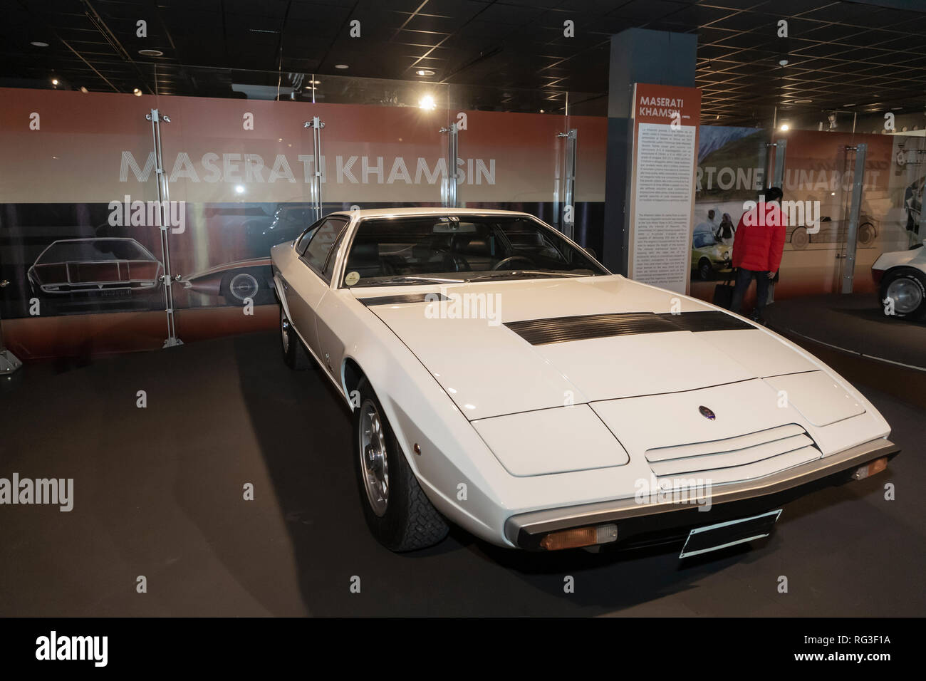 Turin. Ausstellung im National Car Museum namens MAUTO widmet sich der Auto designer Marcello Gandini "Der versteckte Genius' Maserati Khamsin Stockfoto