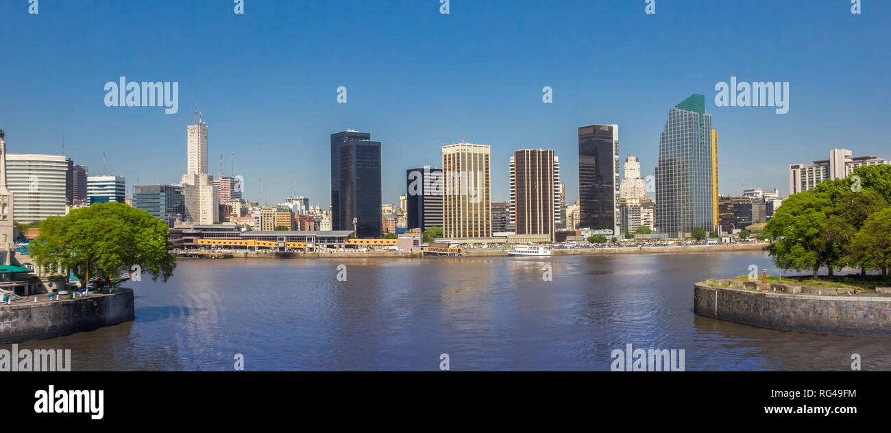 Panorama auf die Skyline des modernen Buenos Aires, Argentinien Stockfoto