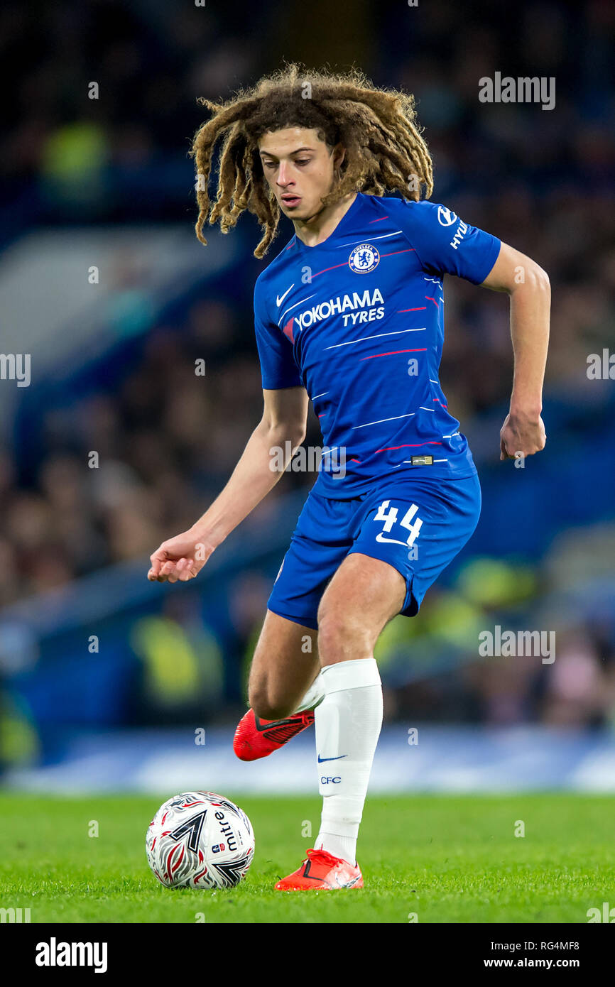 London Grossbritannien 27 Januar 2019 Ethan Ampadu Von Chelsea Wahrend Der Vierten Runde Des Fa Cup Match Zwischen Chelsea Und Sheffield Mittwoch An Der Stamford Bridge London England Am 27 Januar 2019
