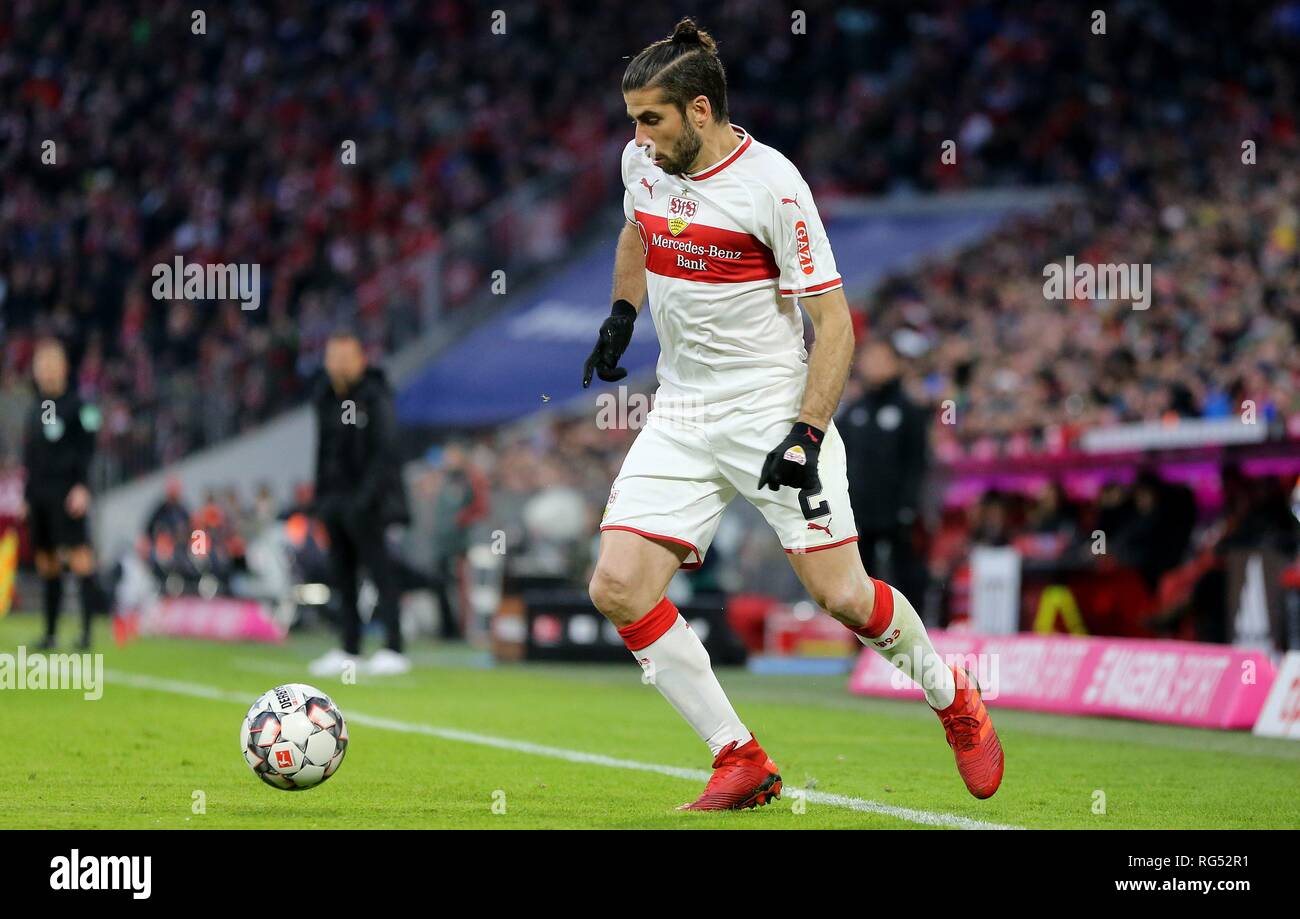 München, Deutschland. 27 Jan, 2019. firo: 27.01.2019, Fußball, 1.Bundesliga, Saison 2018/2019, FC Bayern München - VFB Stuttgart 4:1, Emiliano Insua, VFB Stuttgart, Stuttgart, VFB, Single Action | Verwendung der weltweiten Kredit: dpa/Alamy leben Nachrichten Stockfoto