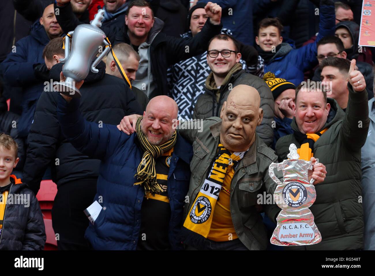 NEWPORT COUNTY FANS, MIDDLESBROUGH FC V NEWPORT COUNTY FC Middlesbrough FC V NEWPORT COUNTY FC, EMIRATES FA Cup 4. Runde, 2019 Stockfoto