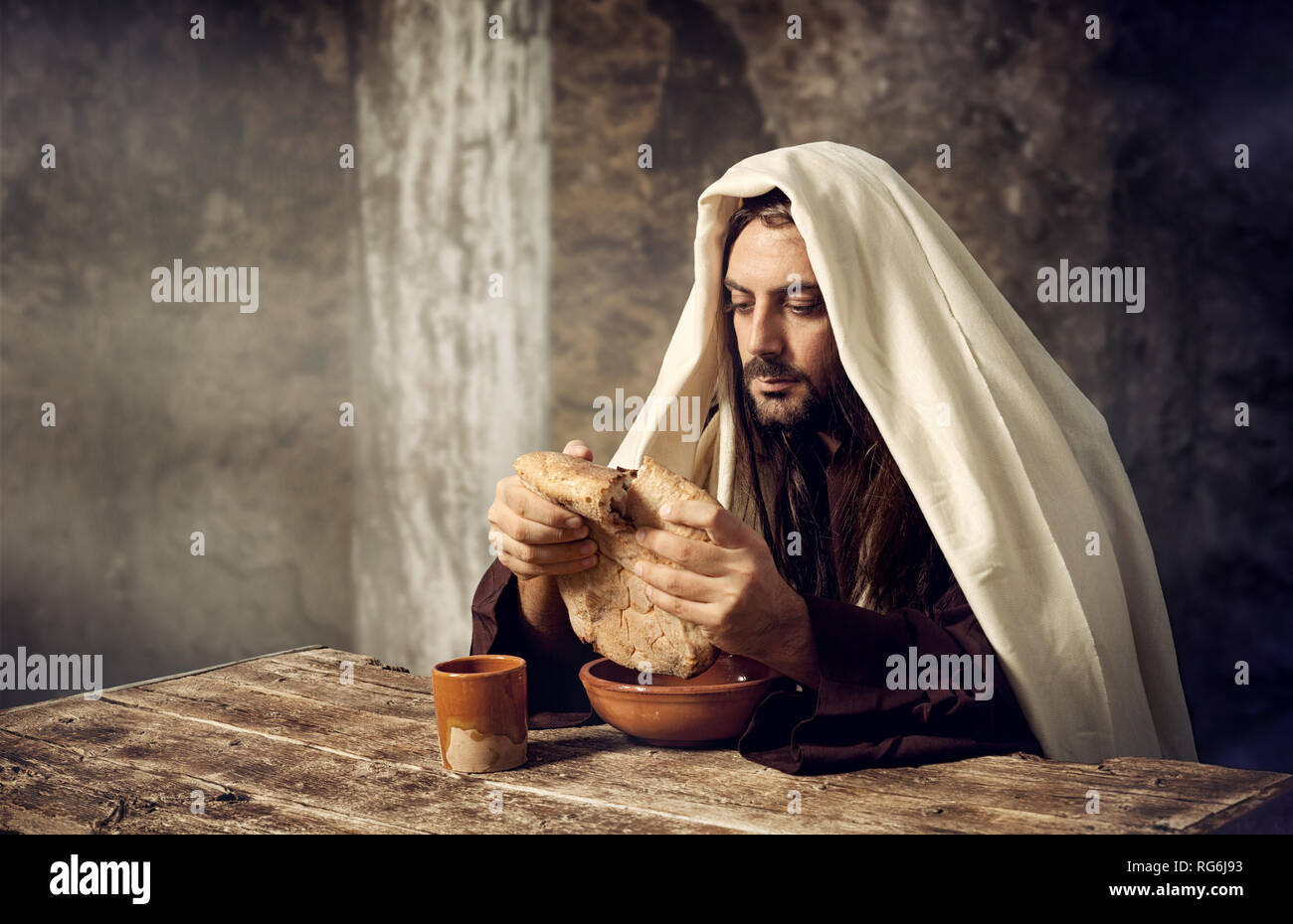 Das letzte Abendmahl, Jesus bricht das Brot. Stockfoto