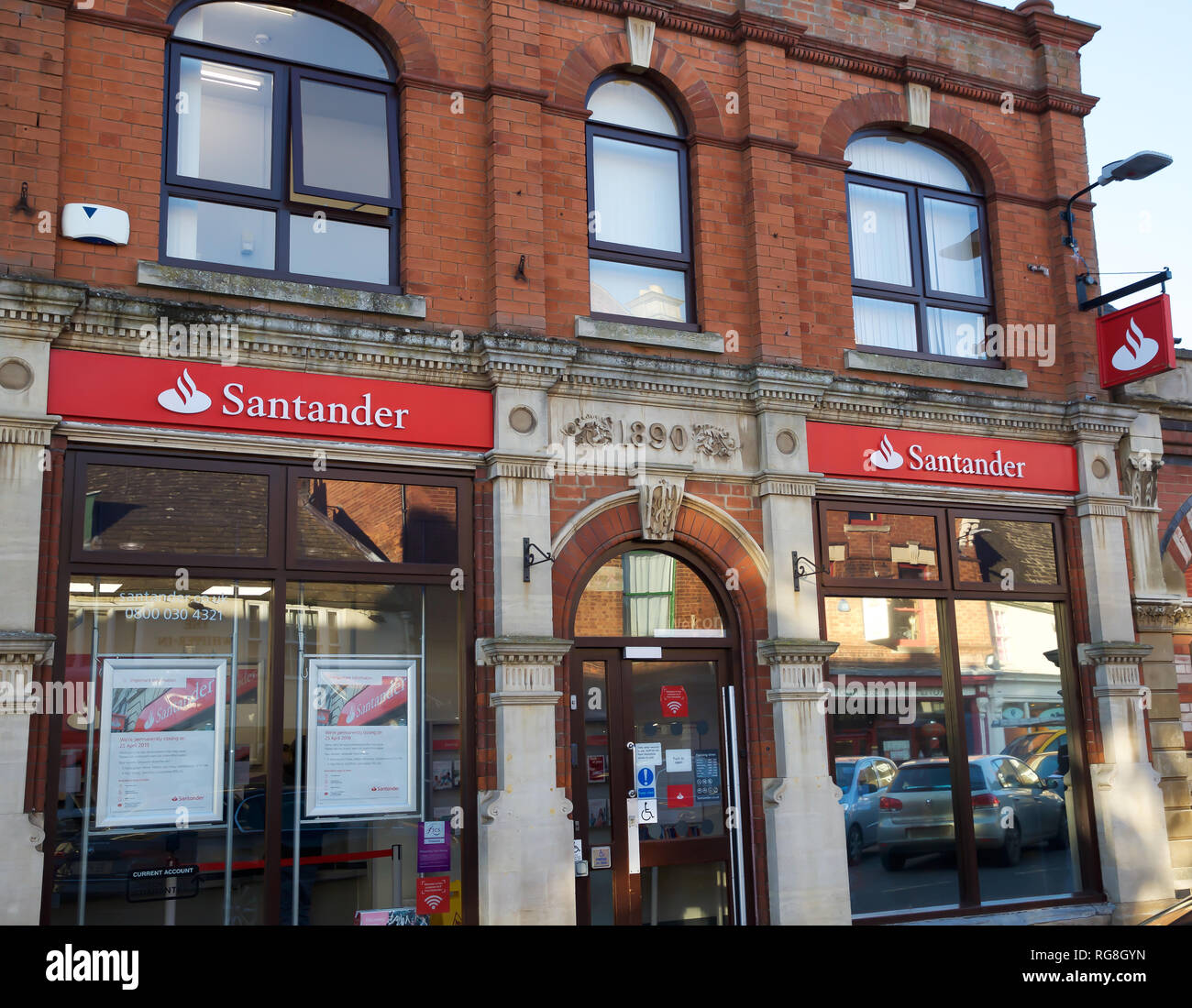 Oakham, Rutland, Großbritannien. 28. Januar 2019. Santander Oakham Filiale schließt am 25. April 2019 als Personal wurde versprochen, dass sie in anderen Branchen können entfernt werden. Über Großbritannien über 1.200 Arbeitsplätze in Gefahr. Dieses kommt als Tesco gab heute bekannt, dass 9.000 Arbeitsplätze können in einer Umstrukturierung betroffen sein. Credit: Keith Larby/Alamy leben Nachrichten Stockfoto