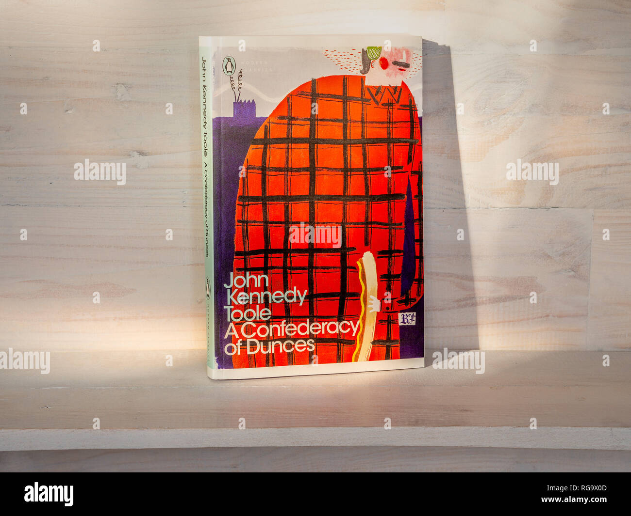 Buch: eine Konföderation der Hohlköpfe von John Kennedy Toole. Von Penguin Modern Classics veröffentlicht. Stockfoto