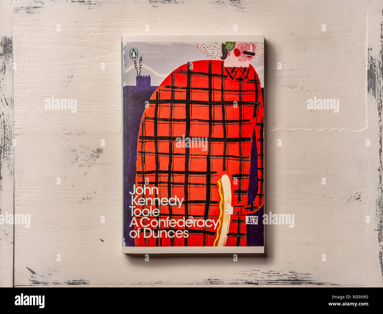 Buch: eine Konföderation der Hohlköpfe von John Kennedy Toole. Von Penguin Modern Classics veröffentlicht. Stockfoto