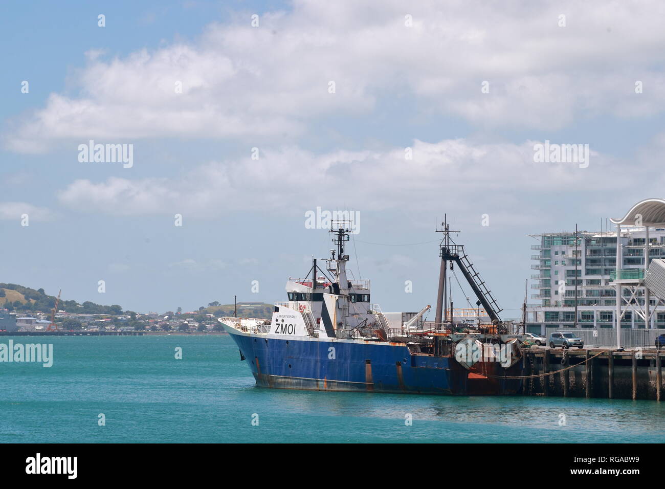 Die Fabrik Trawler Seamount Explorer vertäut im Hafen von Auckland, Neuseeland Stockfoto