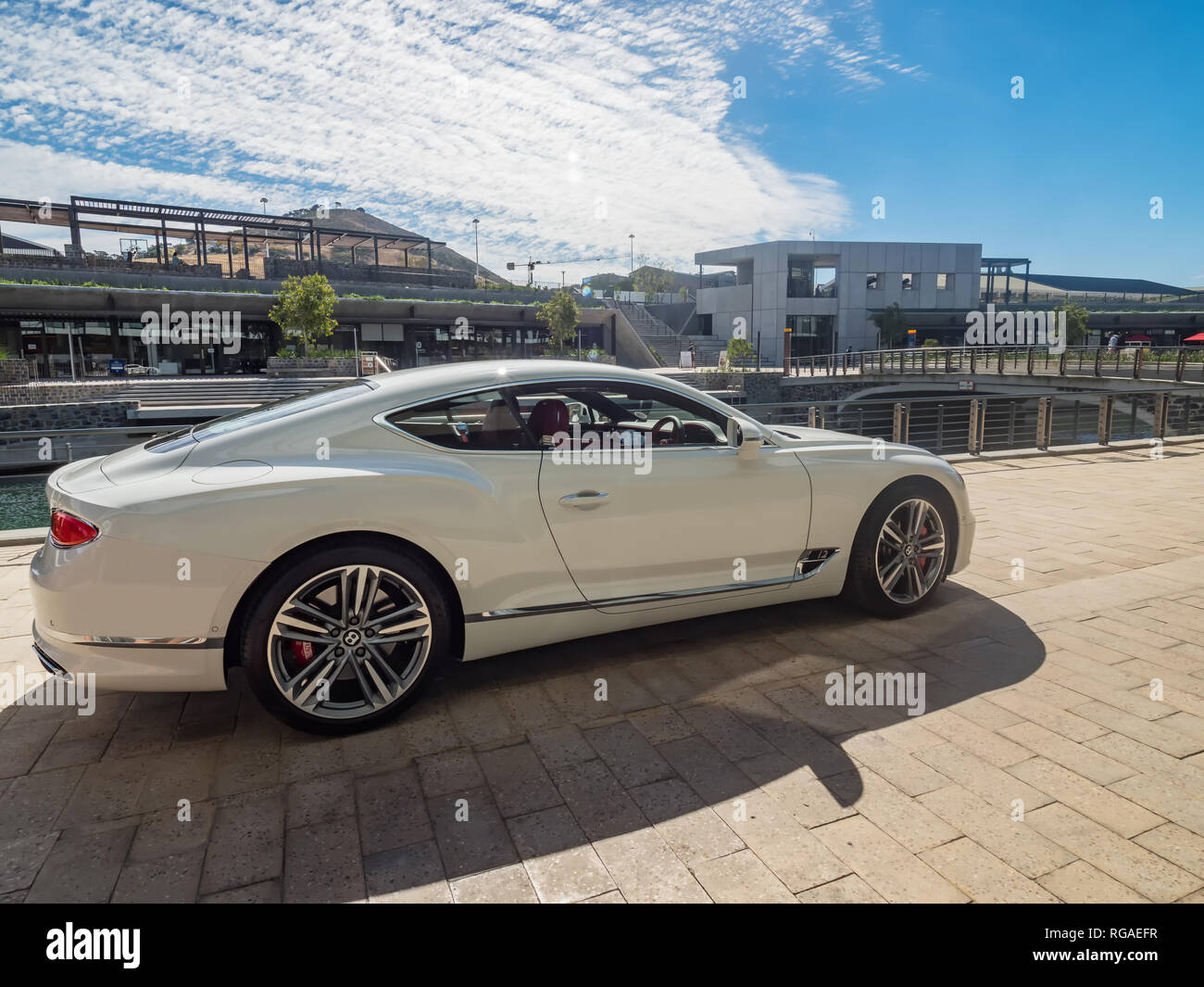 Kapstadt Sudafrika Dec 11 18 Der Neue Bentley Continental Gt Modell Des Jahres 18 Stockfotografie Alamy