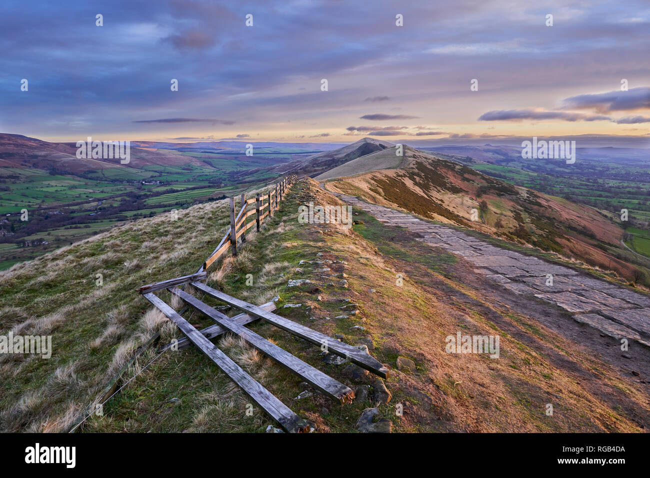 Mam Tor, Nationalpark Peak District, Derbyshire, UK, Dezember 2018 Stockfoto