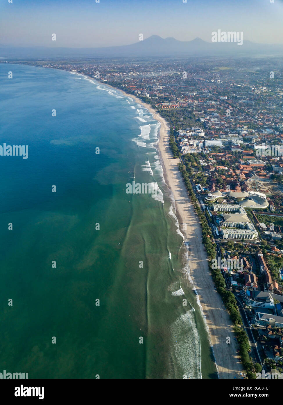 Indonesien, Bali, Luftaufnahme von Kuta Beach Stockfoto