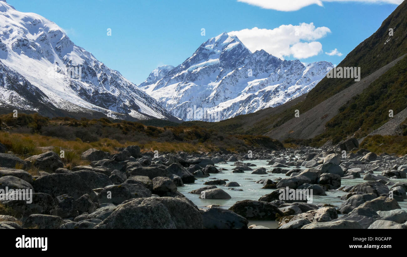 Ein Schuss von Mt Cook und der Hooker Fluss in Neuseeland Stockfoto