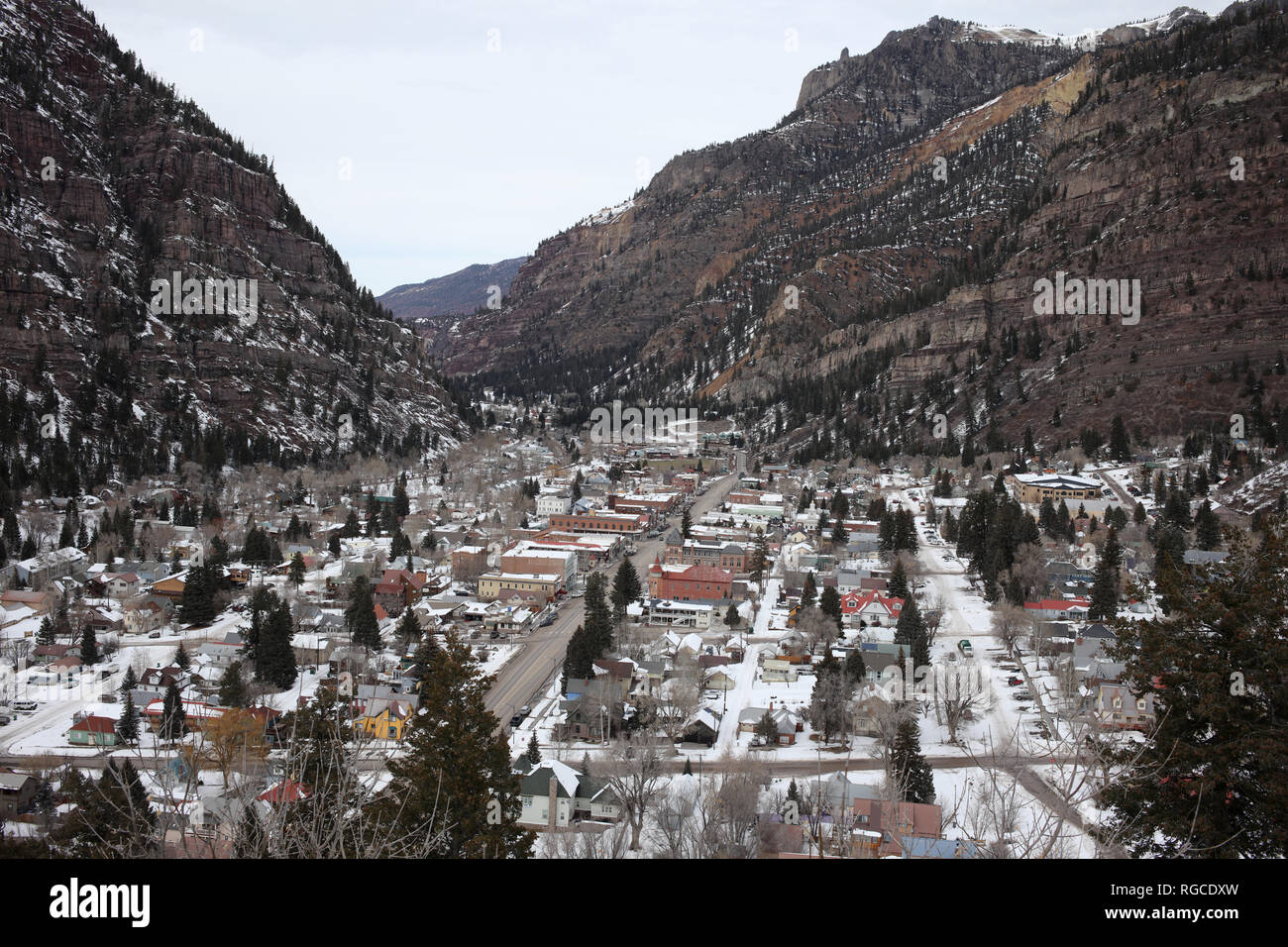 Ouray, Colorado - Januar 09, 2018: Ouray Blick auf die Stadt vom 550 Autobahn Straße in Ouray, Colorado Stockfoto