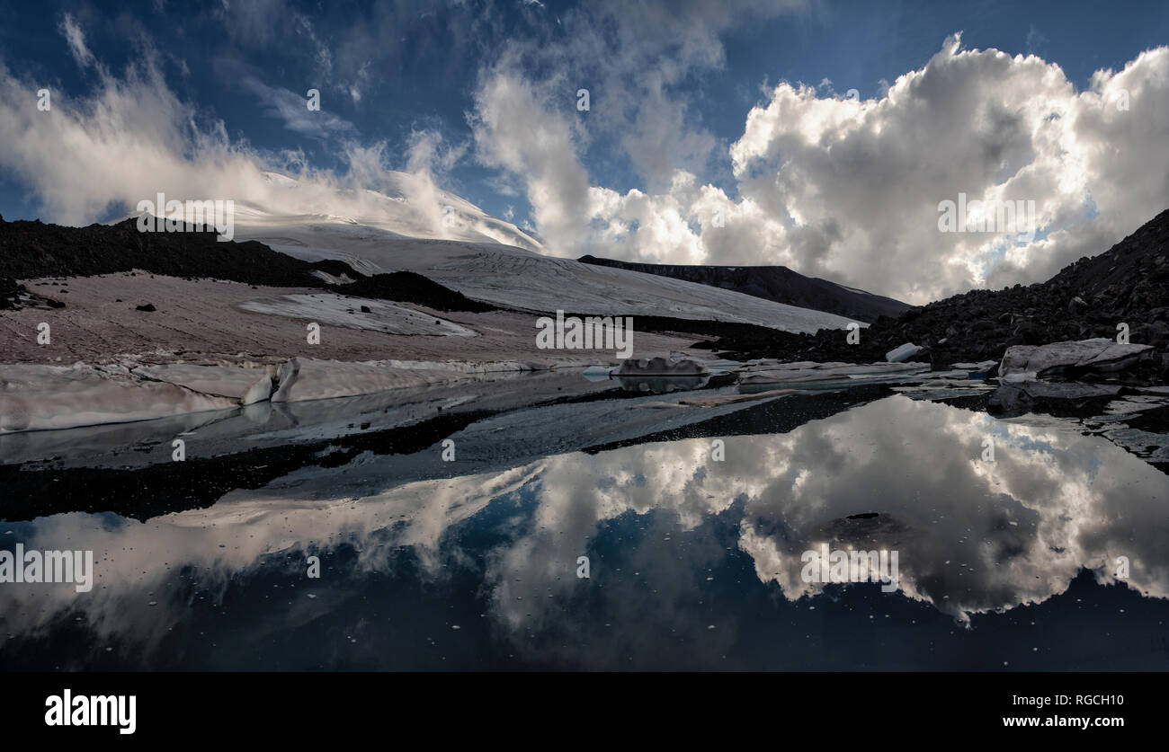Russland, Obere Baksan Valley, Kaukasus, Elbrus, North Camp Stockfoto