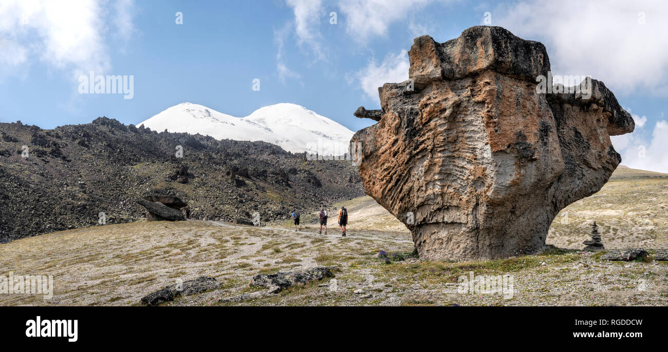 Russland, Kaukasus, Bergsteiger Wandern im oberen Baksan Tal Stockfoto