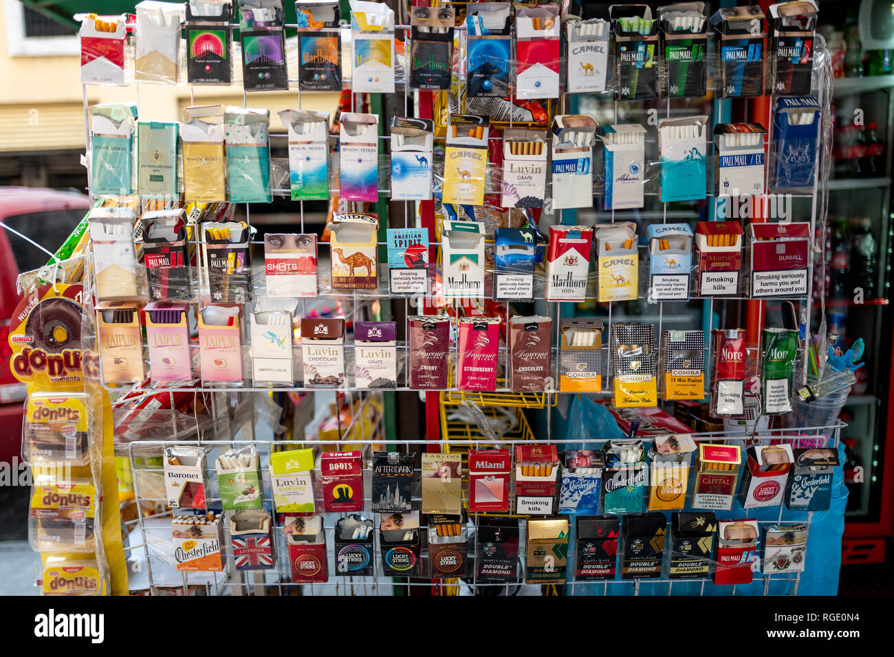 Anzeige von Zigaretten auf Verkauf in Mexiko Stadt Stockfotografie - Alamy