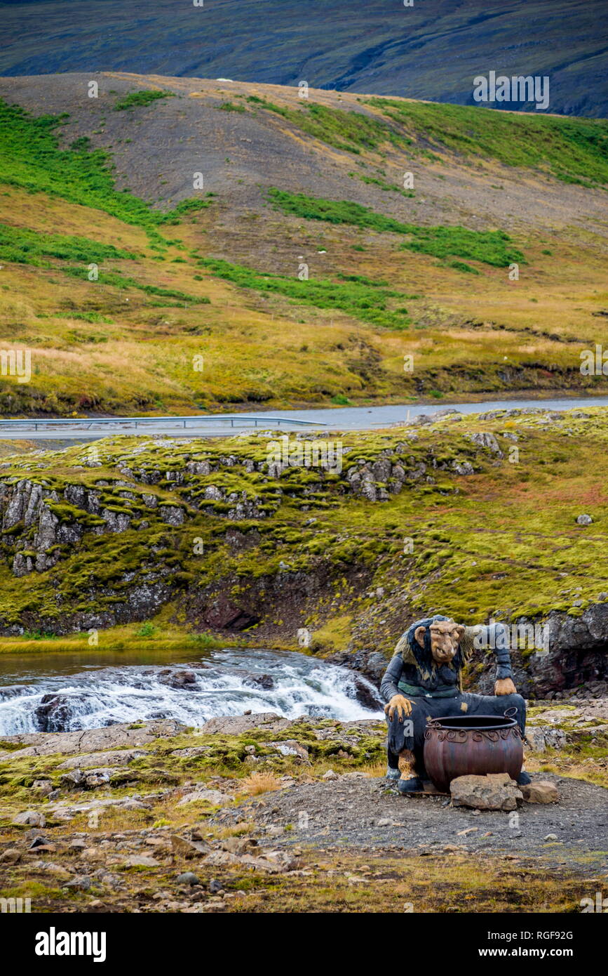 Troll Statuen in Island in der Natur Stockfoto