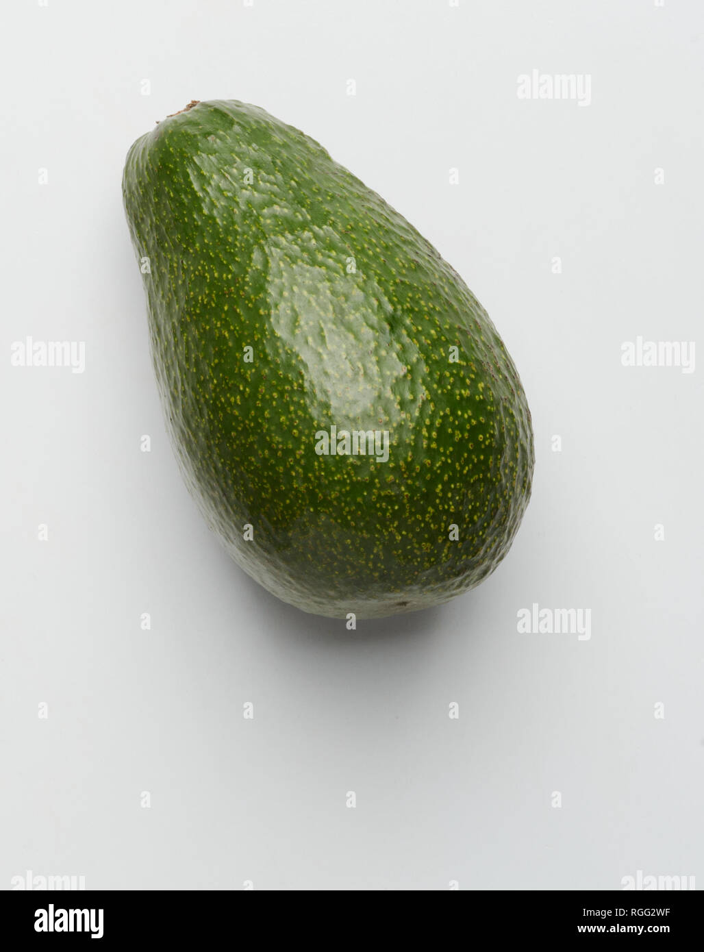Avocado Grün auf weißem Hintergrund Stockfoto