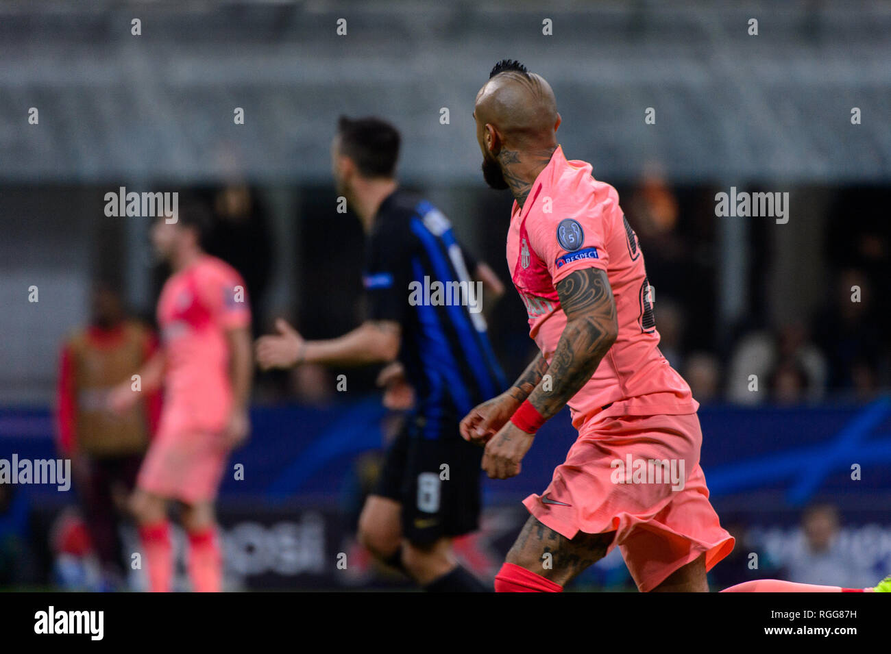 Mailand - Nov 6, 2018: Arturo Vidal. FC Internazionale - FC Barcelona. UEFA Champions League. Spieltag 4. Giuseppe Meazza (San Siro) Stadium. Stockfoto