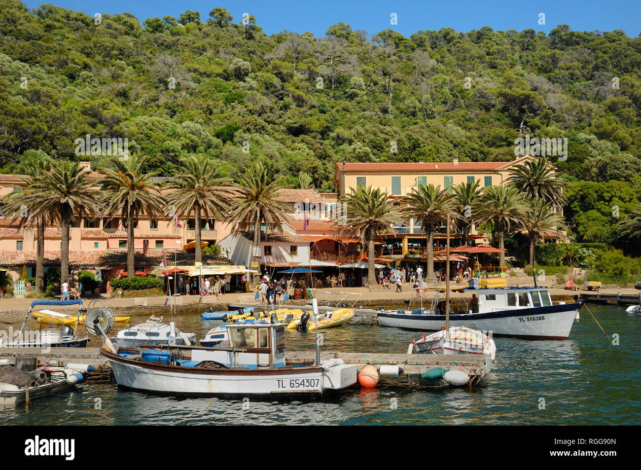 Port-Cros oder Port Cros National Park Village & Anschluss Var Provence-Alpes-Côte d'Azur Frankreich Stockfoto
